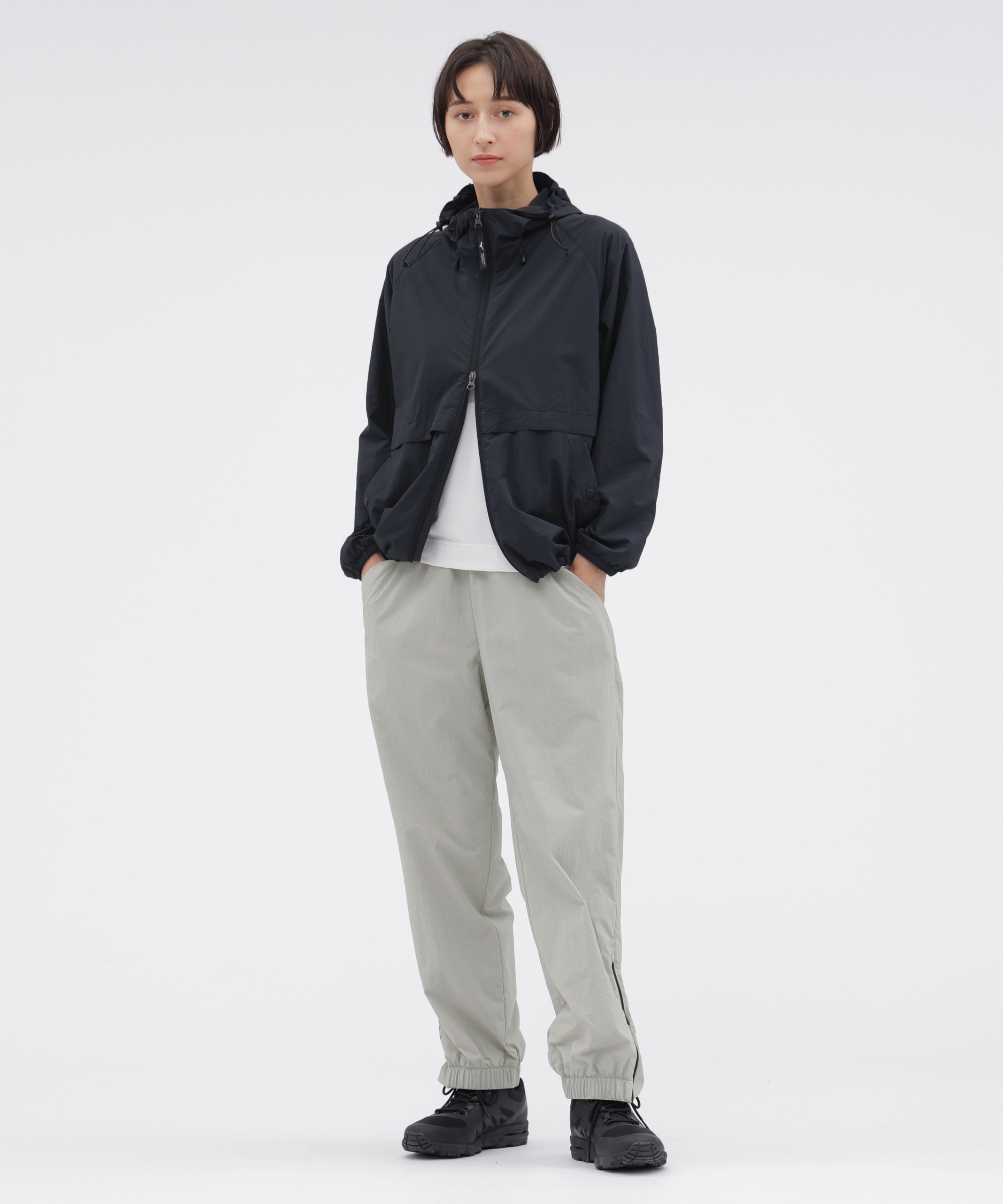 MARGARET HOWELL RECYCLED NYLON LIGHTWEIGHT RIP STOP TROUSERS/#REF! マーガレット・ハウエル パンツ その他のパンツ ブラック グレー