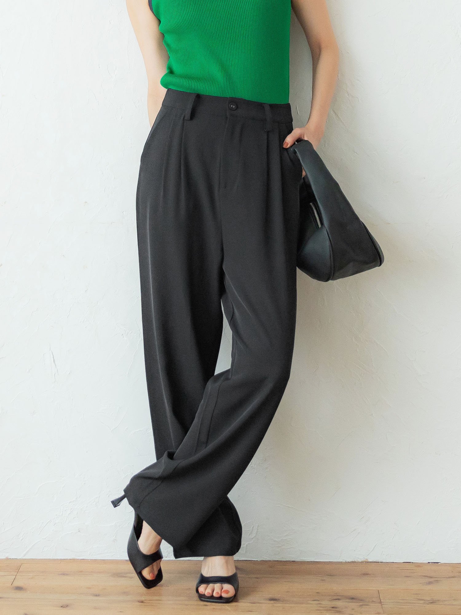 【SALE／50%OFF】coca シンプルスラックス コカ パンツ スラックス・ドレスパンツ ブラック ブルーのサムネイル