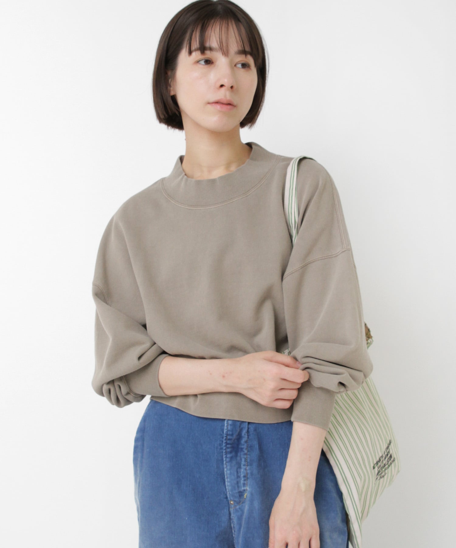 RNA-N M2567 ピグメントダイオーバーサイズスウェット アールエヌエーエヌ トップス カットソー・Tシャツ ブラック ベージュ グレー