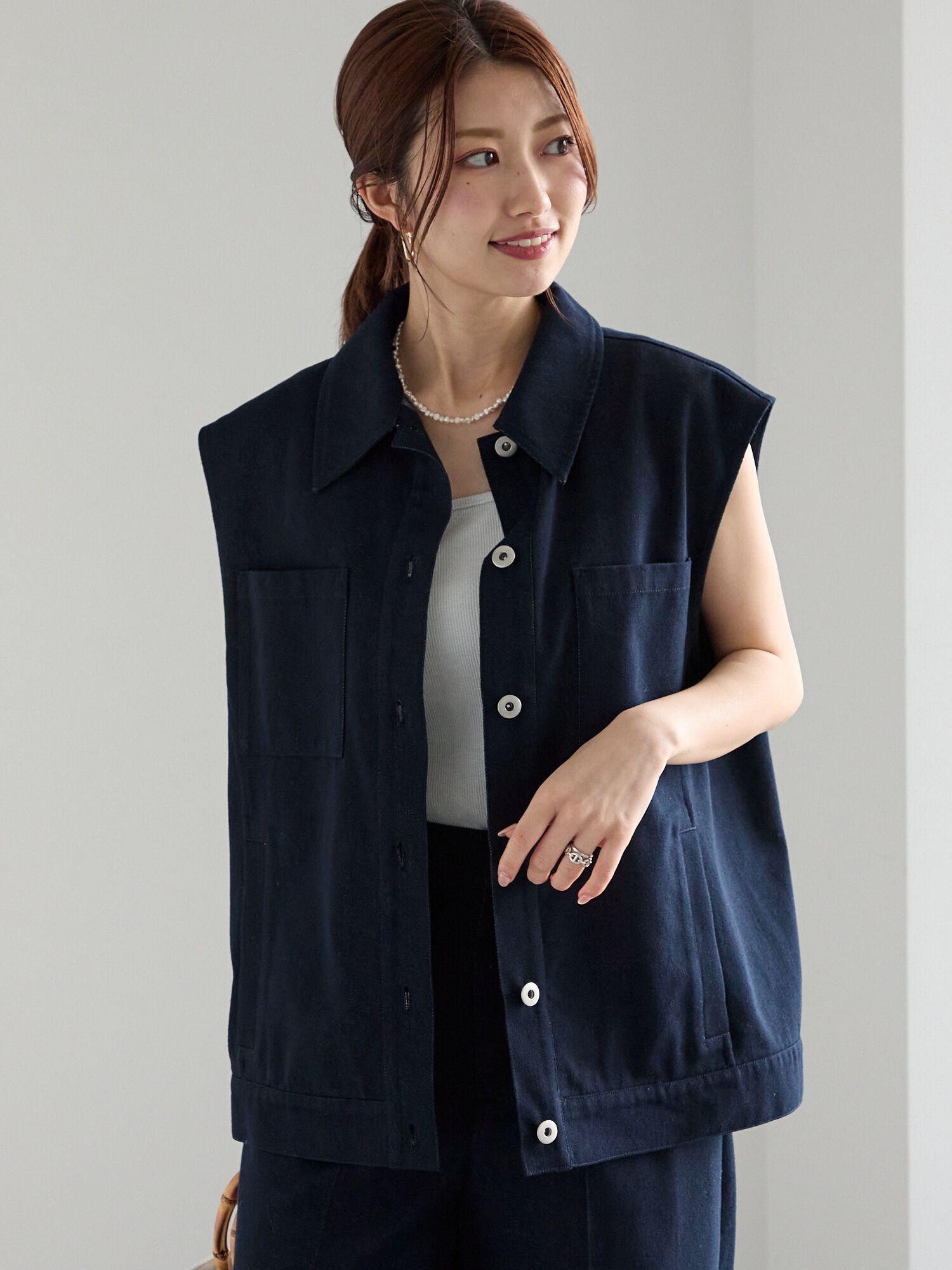 【SALE／43%OFF】Te chichi デニムライクジレ(セットアップ可) テチチ ジャケット・アウター ダウンジャケット・ダウンベスト ネイビー【送料無料】のサムネイル