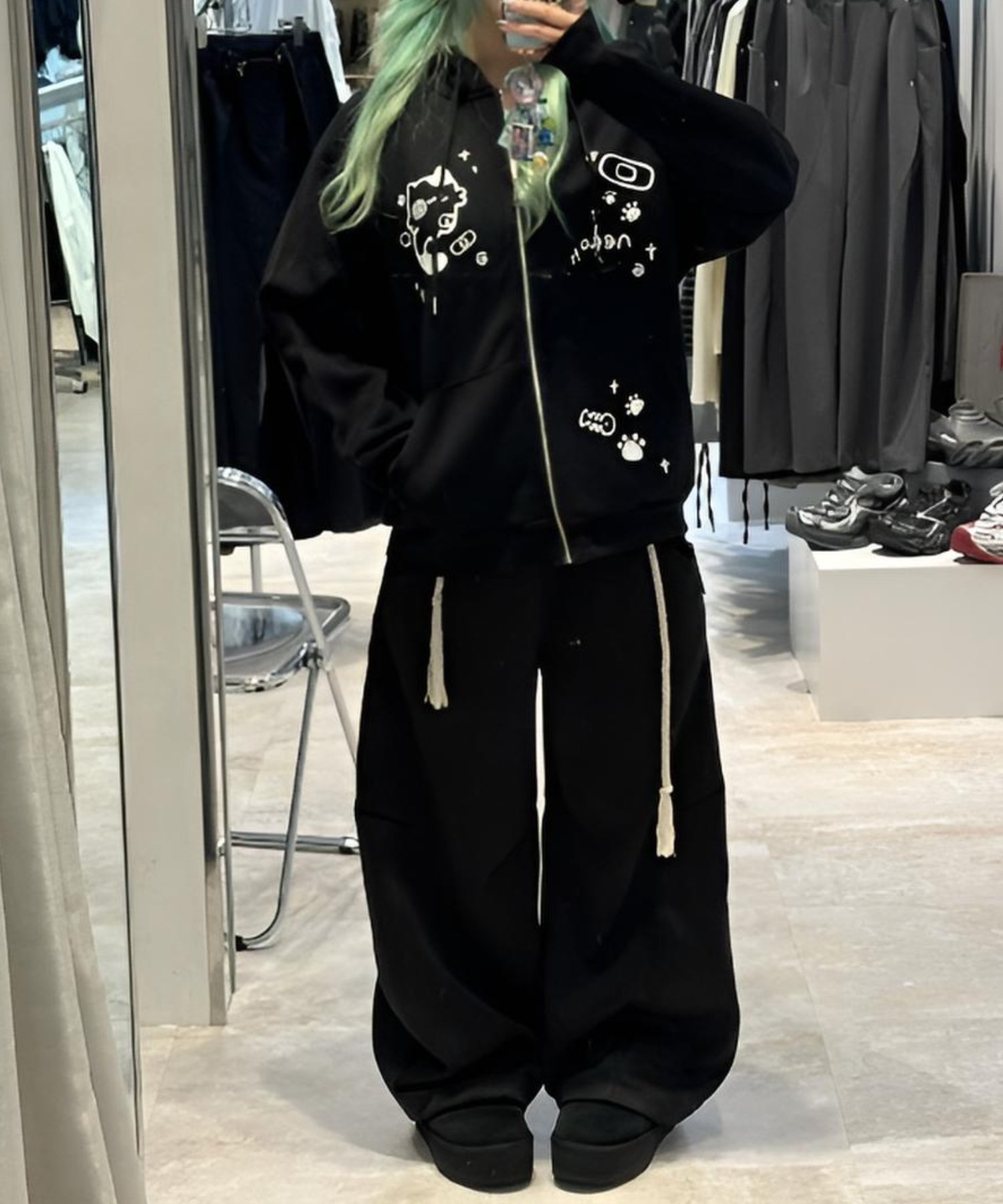Nerd out XU 【Nerd out XU】neko!! zip hoodie ネバーマインドザエックスユー／チカシツプラス トップス パーカー・フーディー グレー ブラック【送料無料】