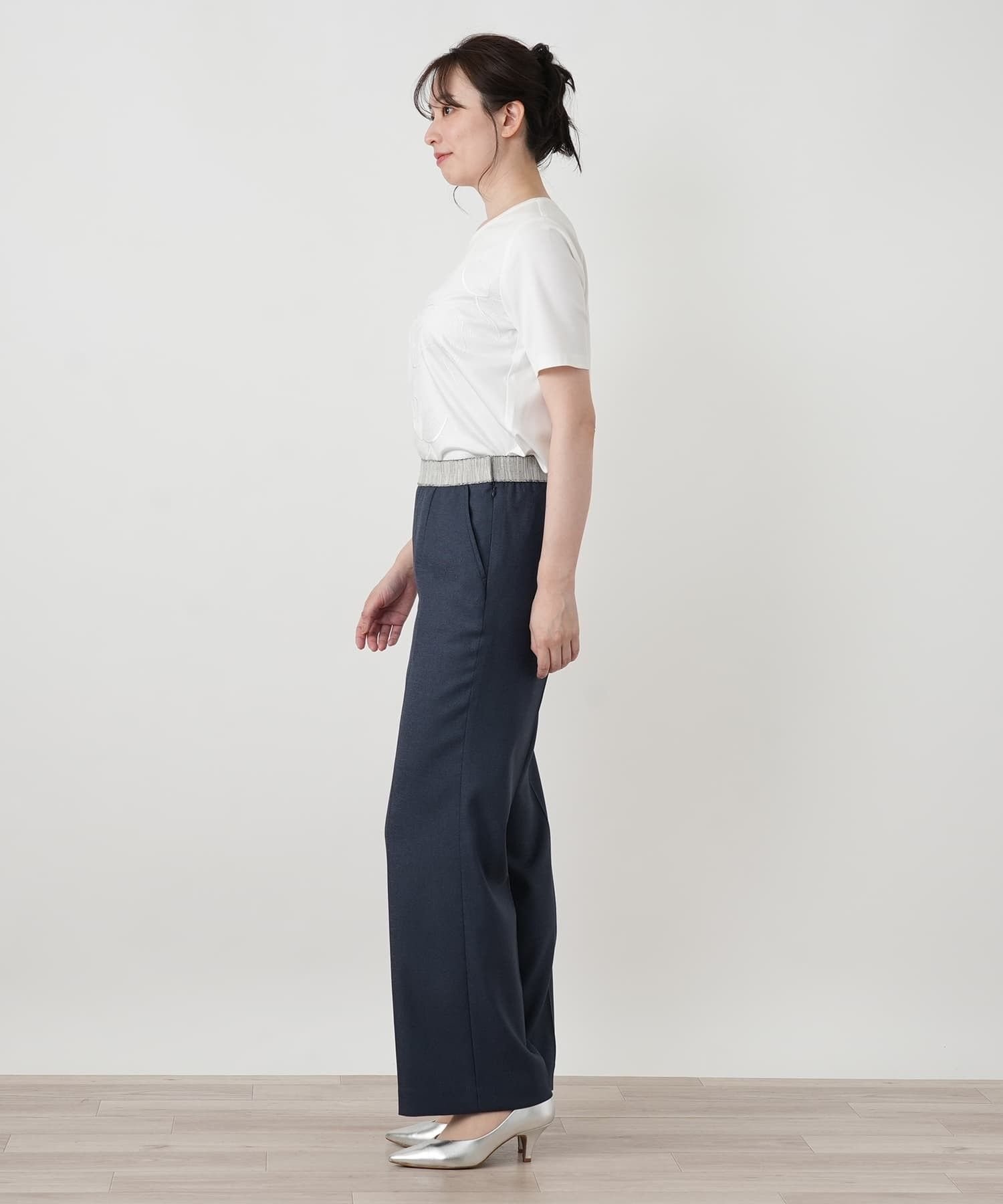 Leilian 配色センタープレスパンツ【ROCHAS Premiere】 レリアン パンツ その他のパンツ ネイビー