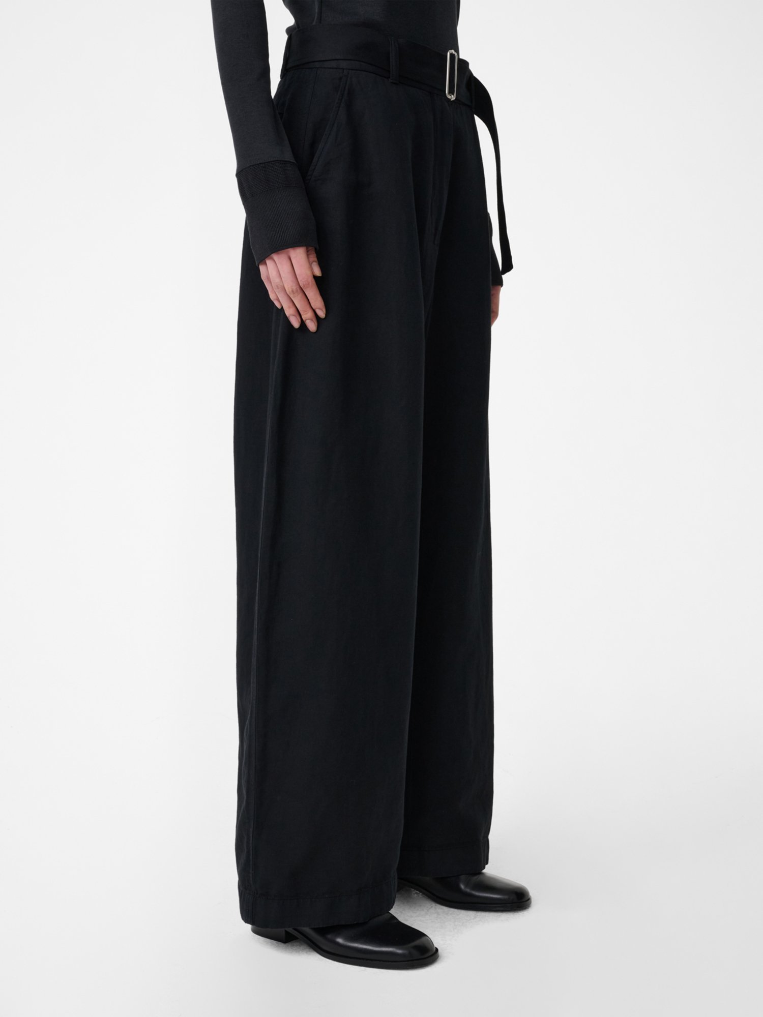 CHATTO BELTED PANT スタジオニコルソン パンツ スラックス・ドレスパンツ ブラック