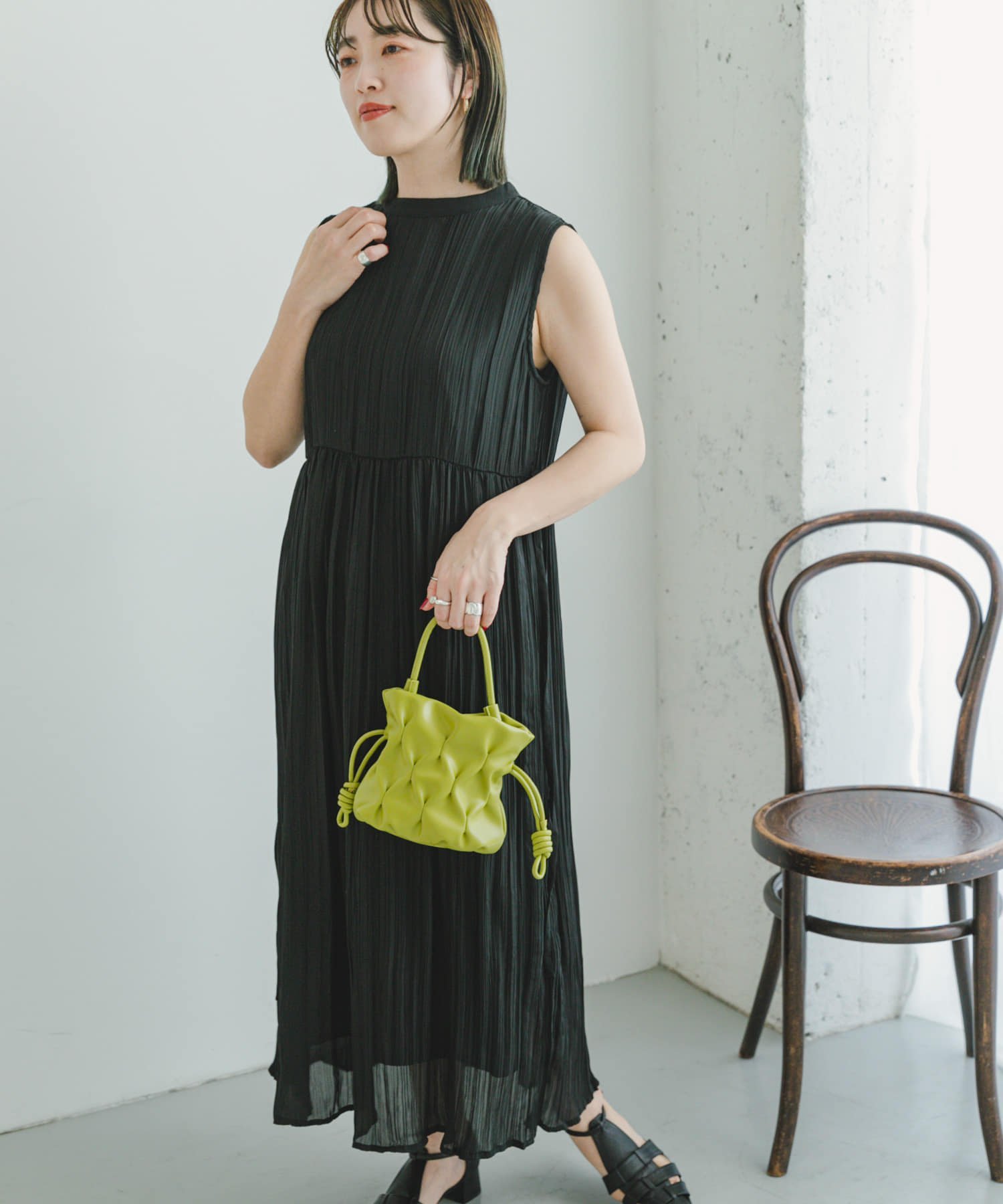 【SALE／23%OFF】ITEMS ノースリーブワッシャーワンピース アーバンリサーチアイテムズ ワンピース・ドレス ワンピース ブラック ブラウン グリーン【送料無料】のサムネイル