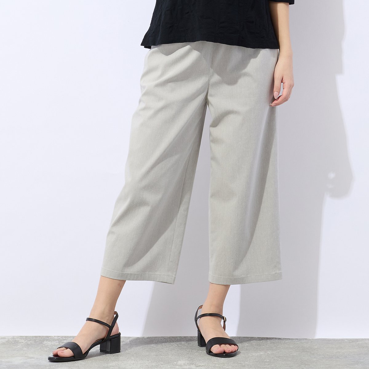 Liliane Burty Eclat 【洗える】接触冷感クロップドパンツ リリアンビューティ エクラ パンツ その他のパンツ ネイビー ブラウン