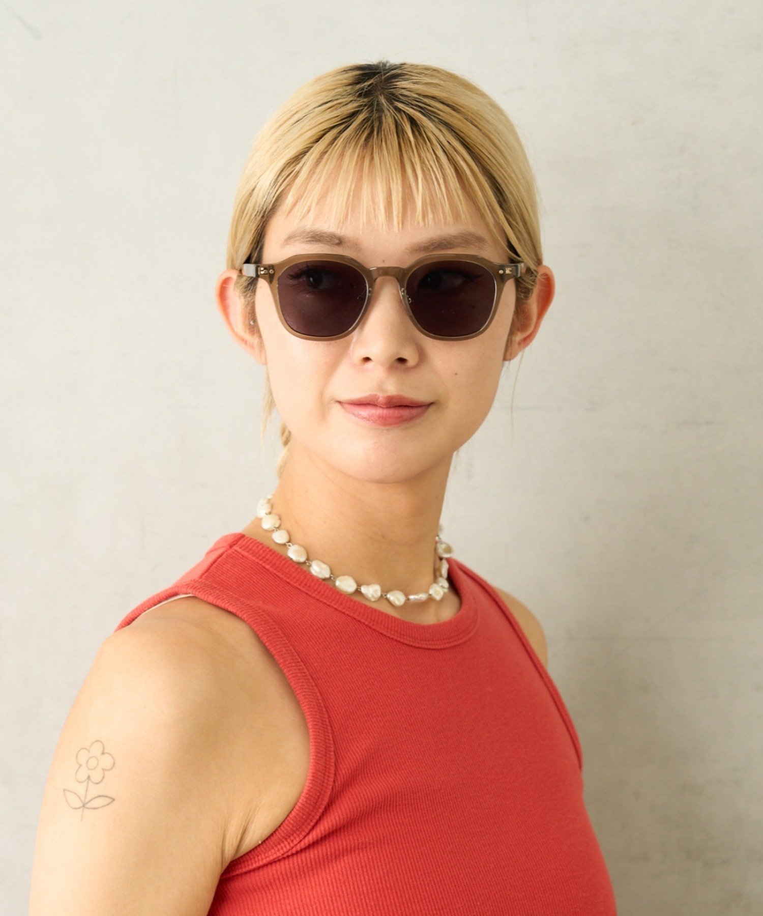 【SALE／30%OFF】BIRTHDAY BAR SUNGLASSES ウェリントン UVカットサングラス ケース付き バースデイバー ファッション雑貨 その他のファッション雑貨 ブラウン 透明