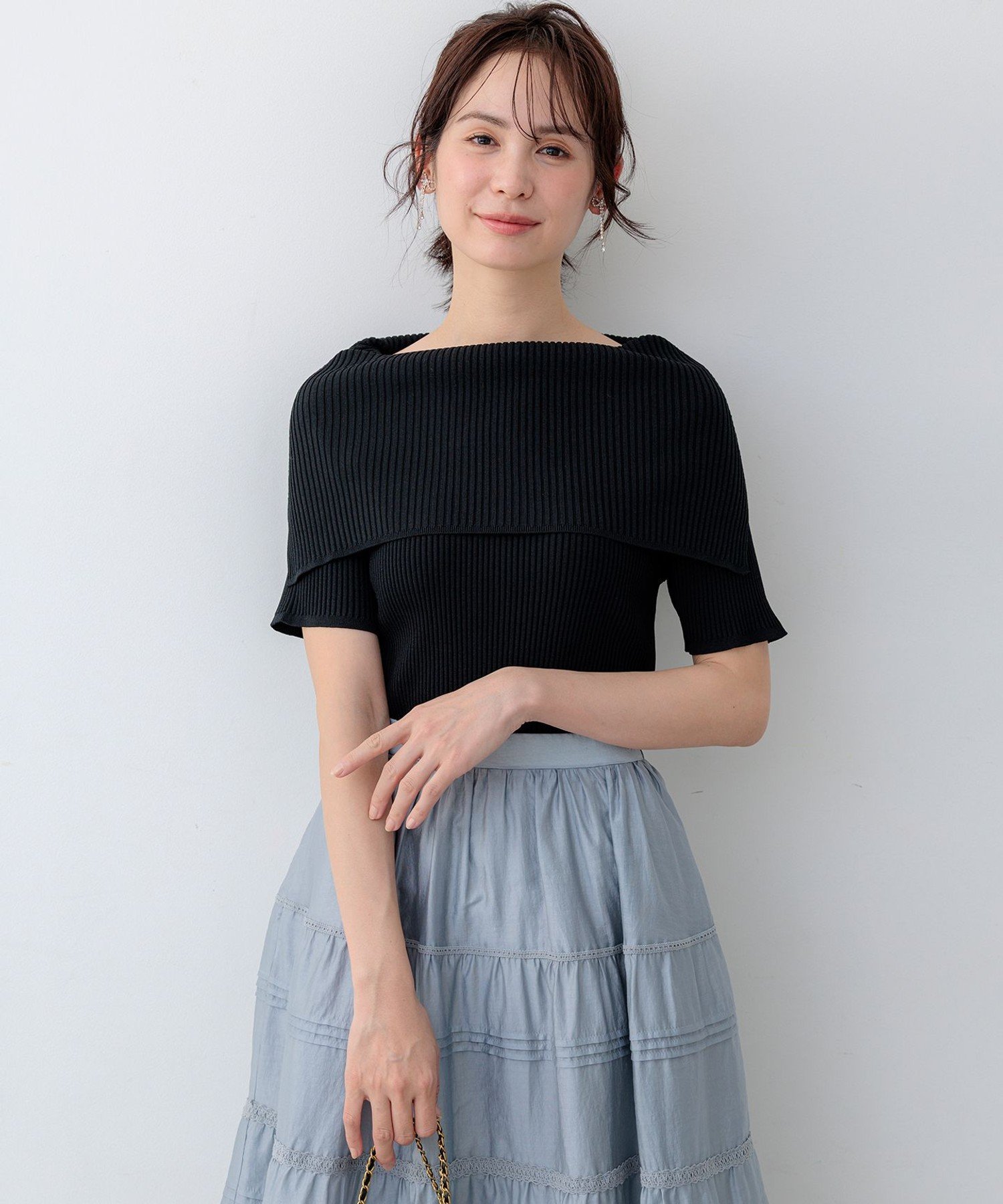 組曲 【WEB限定】クリアストレッチオフショルダー ニット クミキョク トップス ニット ブラック ホワイト