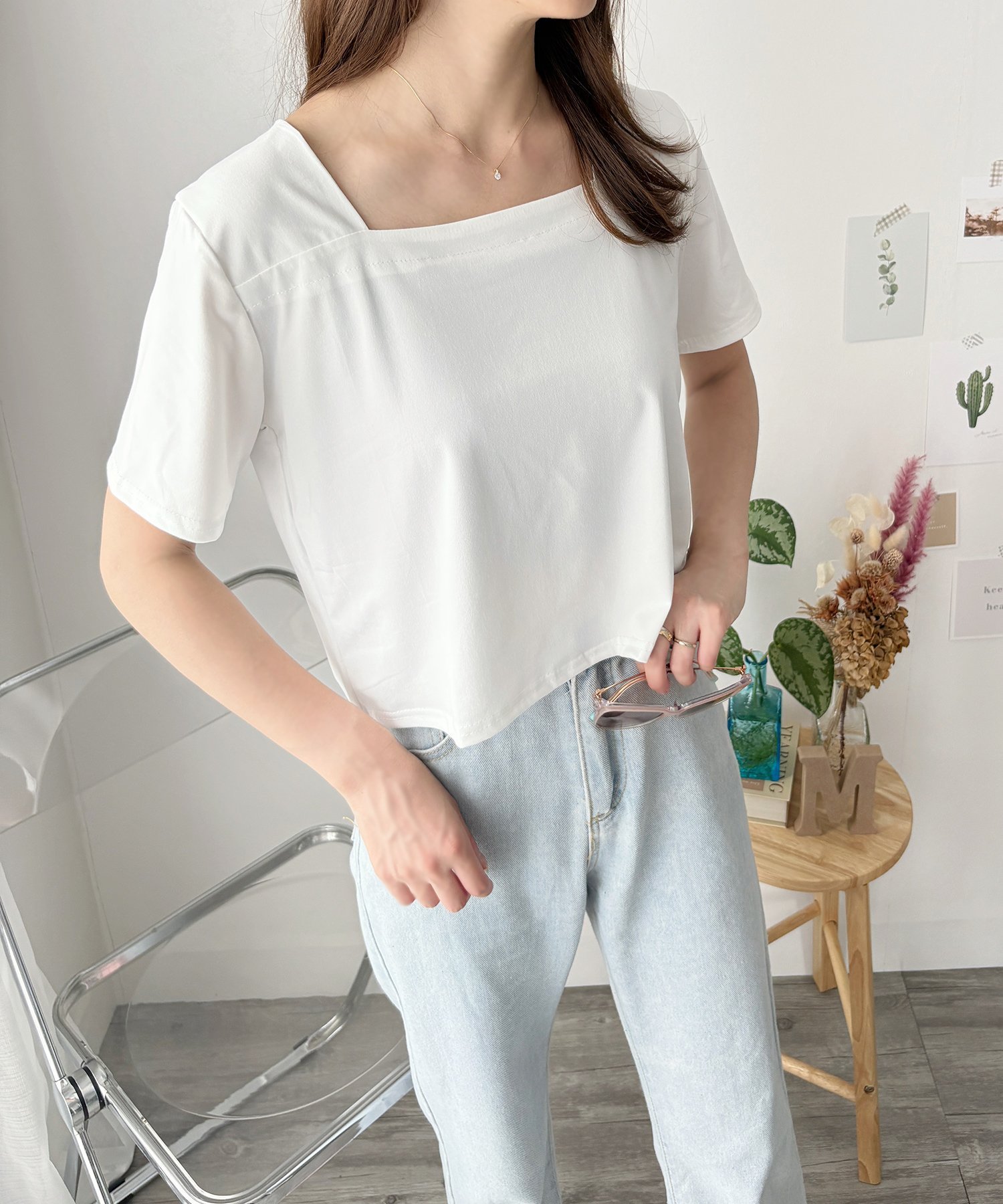 【SALE／47%OFF】Dewlily 【Dewlily】スクエアネック半袖カットソー アミュレット トップス カットソー・Tシャツ ブラック ホワイト