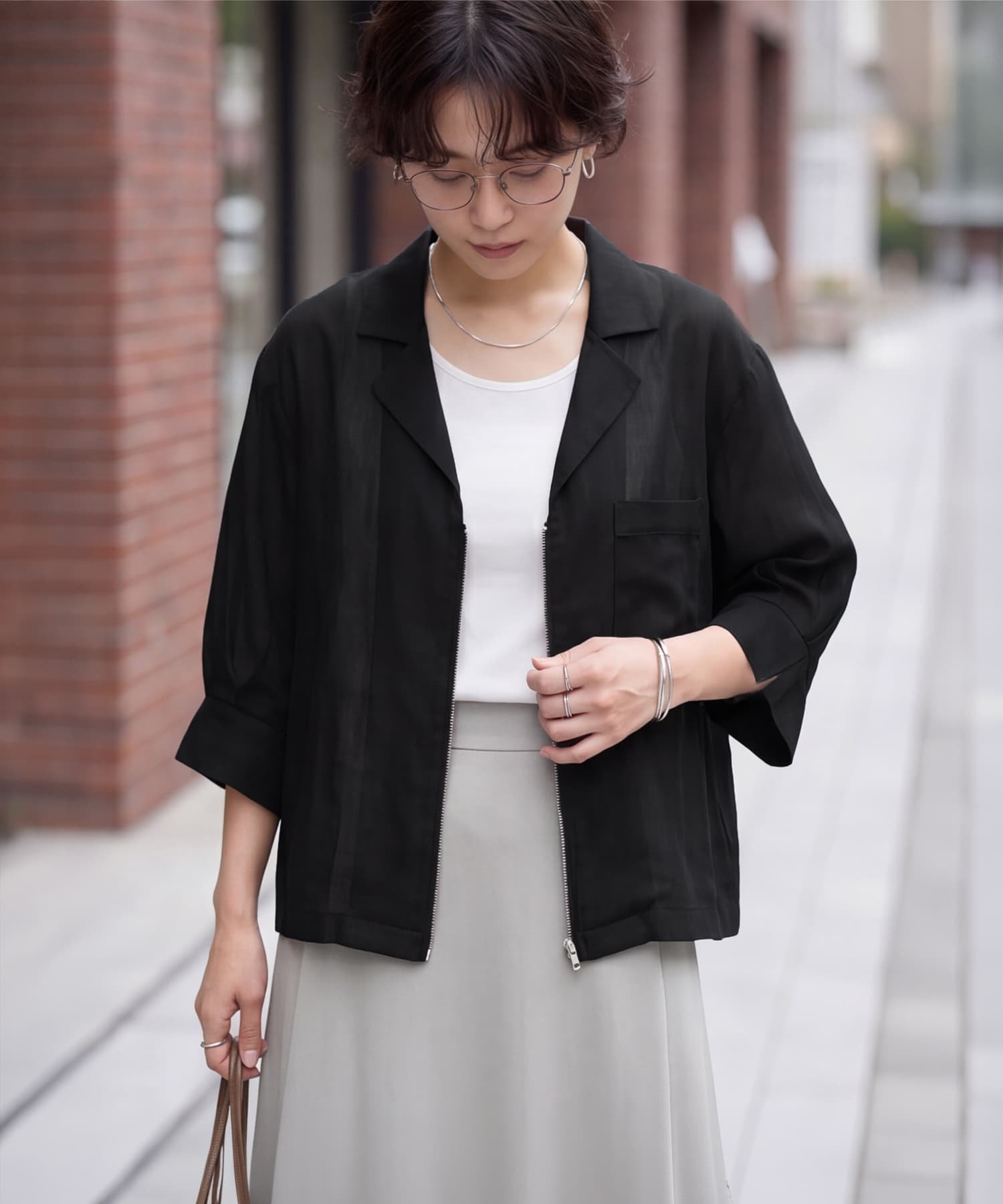 STYLE DELI 微シアー襟開きハーフジップサマージャケット スタイルデリ ジャケット・アウター ブルゾン・ジャンパー ホワイト ブラック