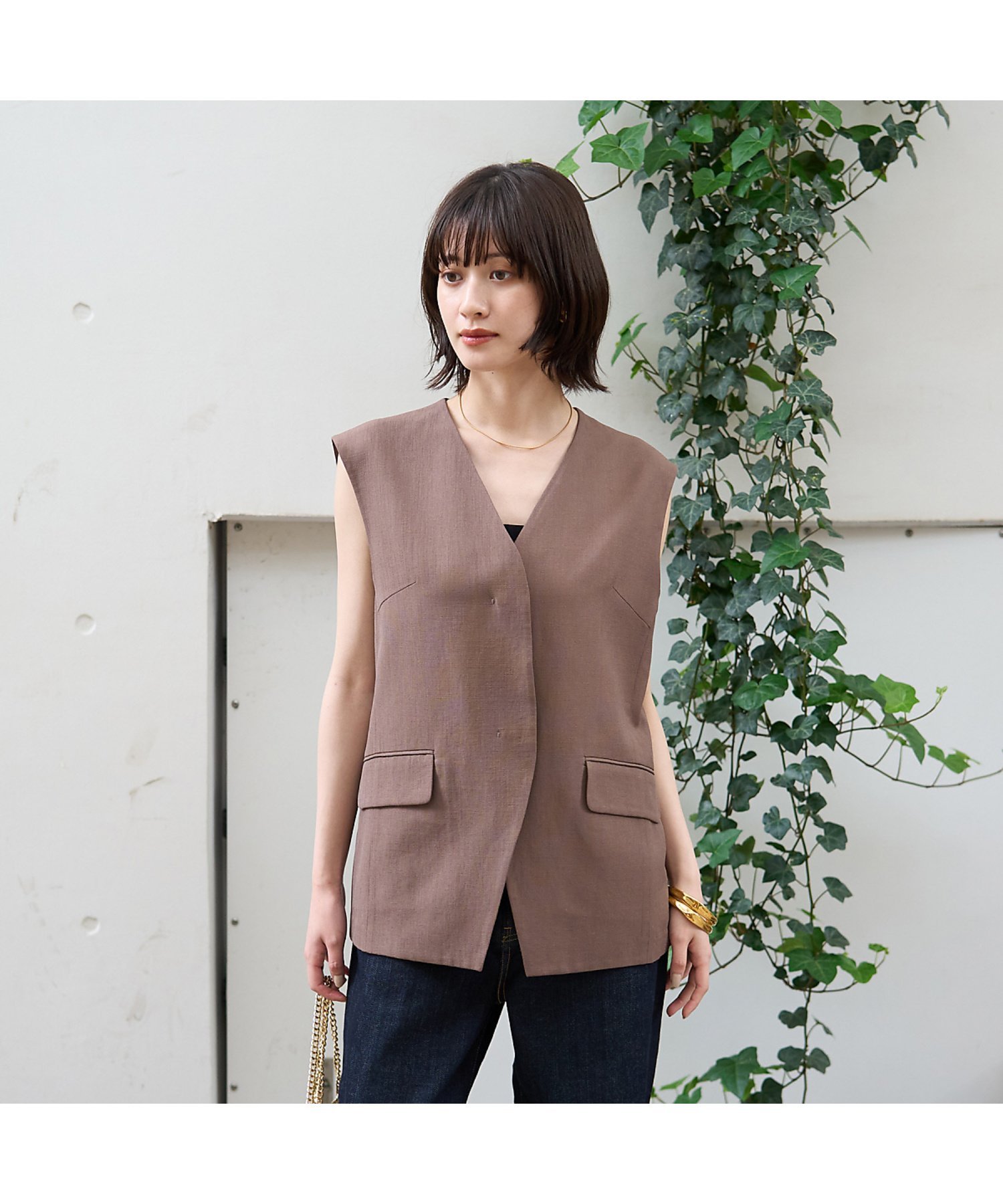 Rouge vif la cle リネン混サマーノーカラージレベスト ルージュ・ヴィフ ラクレ トップス シャツ・ブラウス ブラウン ホワイト