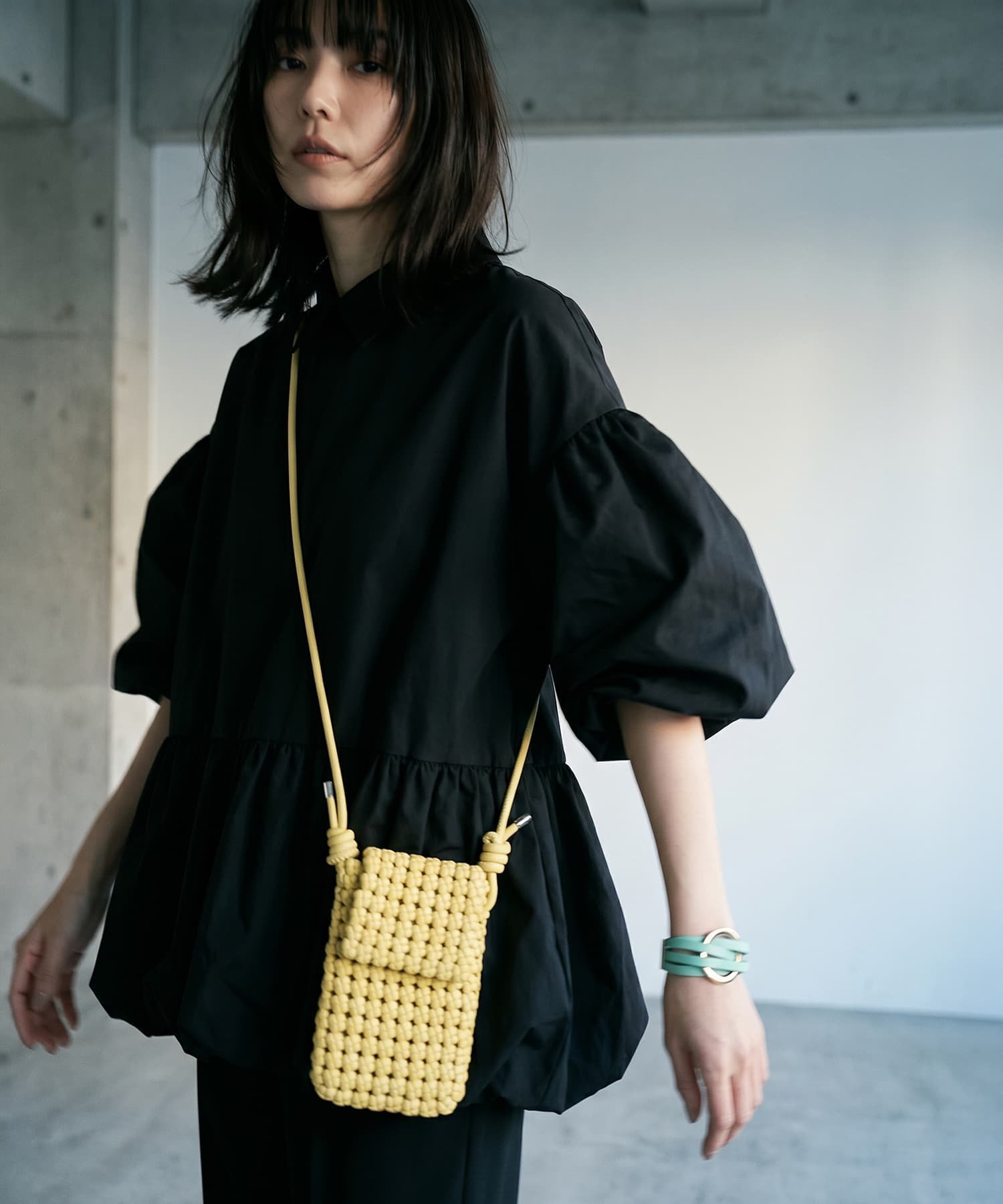 STYLE DELI 【BLK001】ペプラムバルーンブラウス スタイルデリ トップス シャツ・ブラウス ブラック ブルー