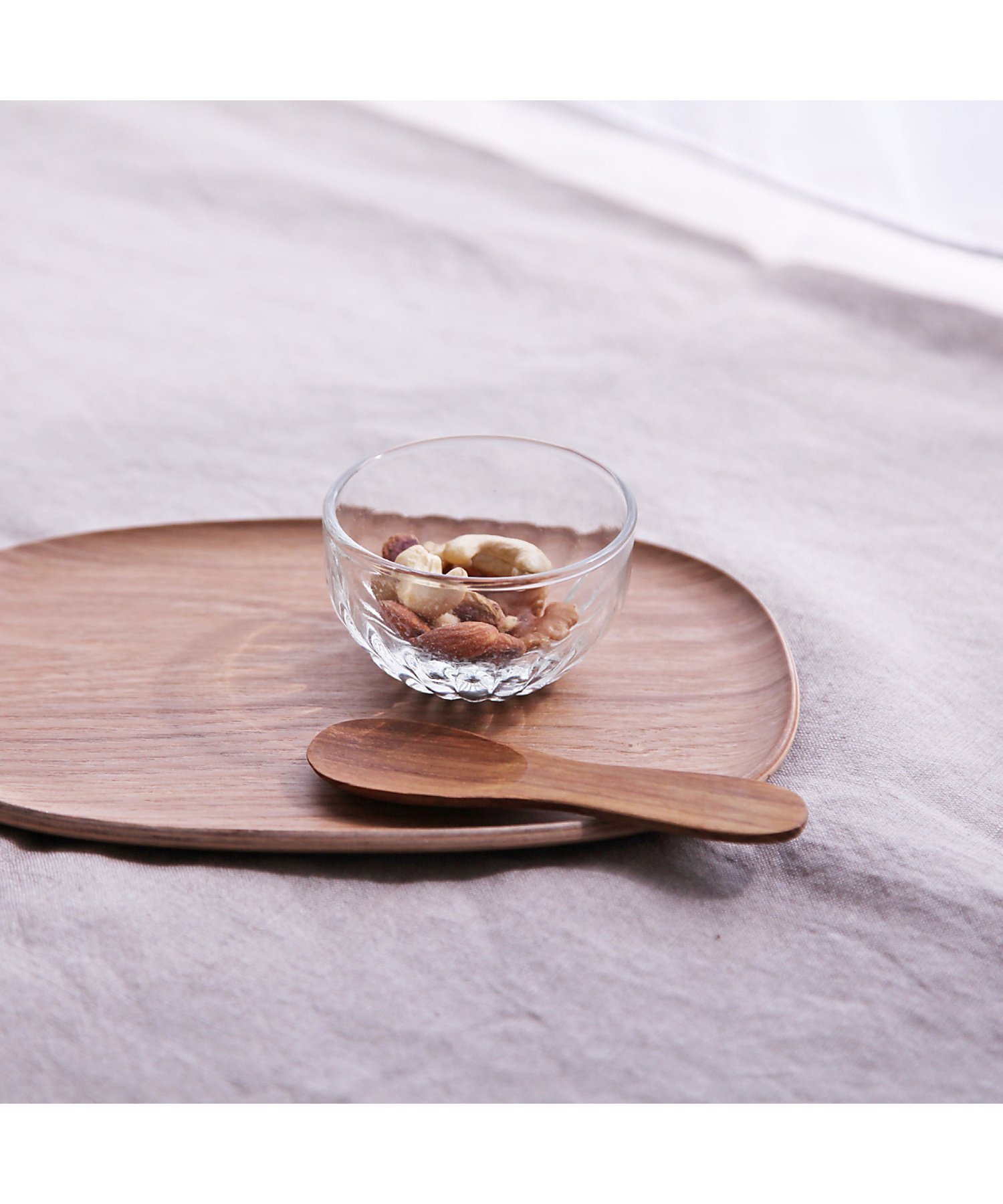 collex 【KINTO/キントー】UNITEAノンスリップトレイ210*145mm コレックス 食器・調理器具・キッチン用品 その他の食器・調理器具・キッチン用品 レッド stylife-14630848 Rakuten Fashion サンプル画像2