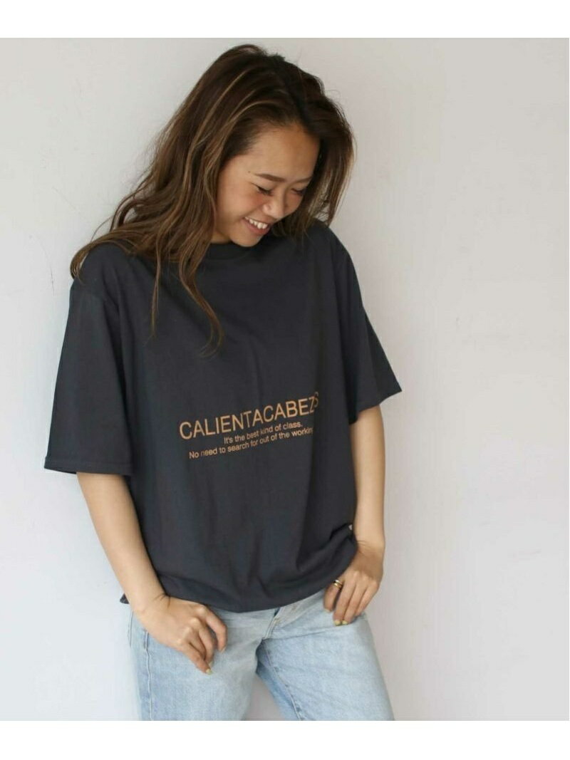 【SALE／18%OFF】via j "CALIENTACABEZAS"ロゴ半袖Tシャツ キャナルジーン カットソー Tシャツ グレー ホワイトのサムネイル