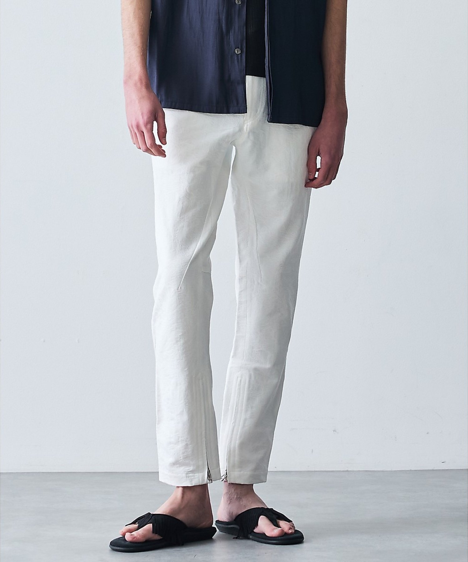 5351POUR LES HOMMES リーフジャガード スキニー ジョグパンツ ゴーサンゴーイチプールオム パンツ その他のパンツ ブラック グレー ホワイト