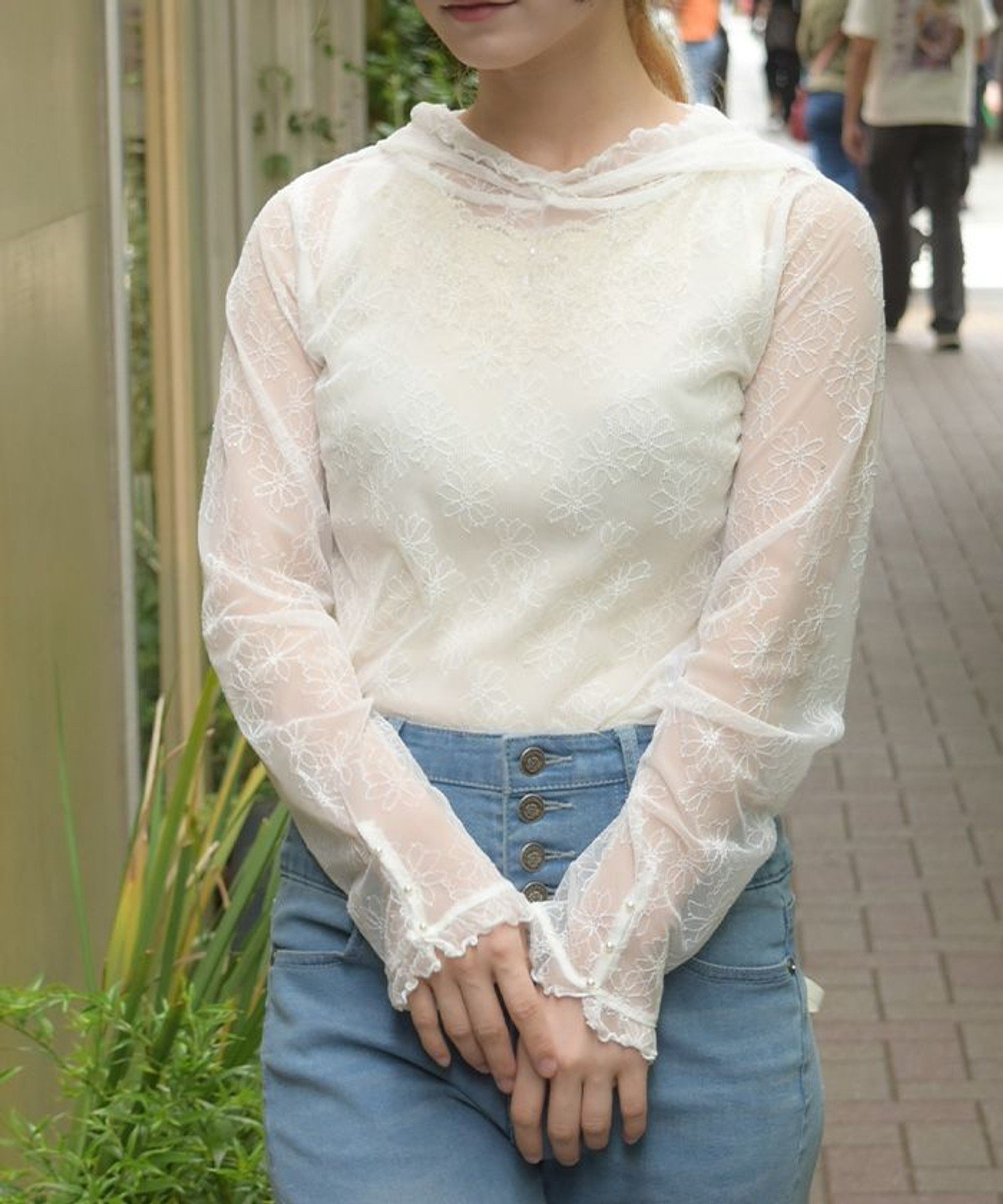 フード付花チュールインナー アクシーズファム トップス カットソー・Tシャツ ホワイト