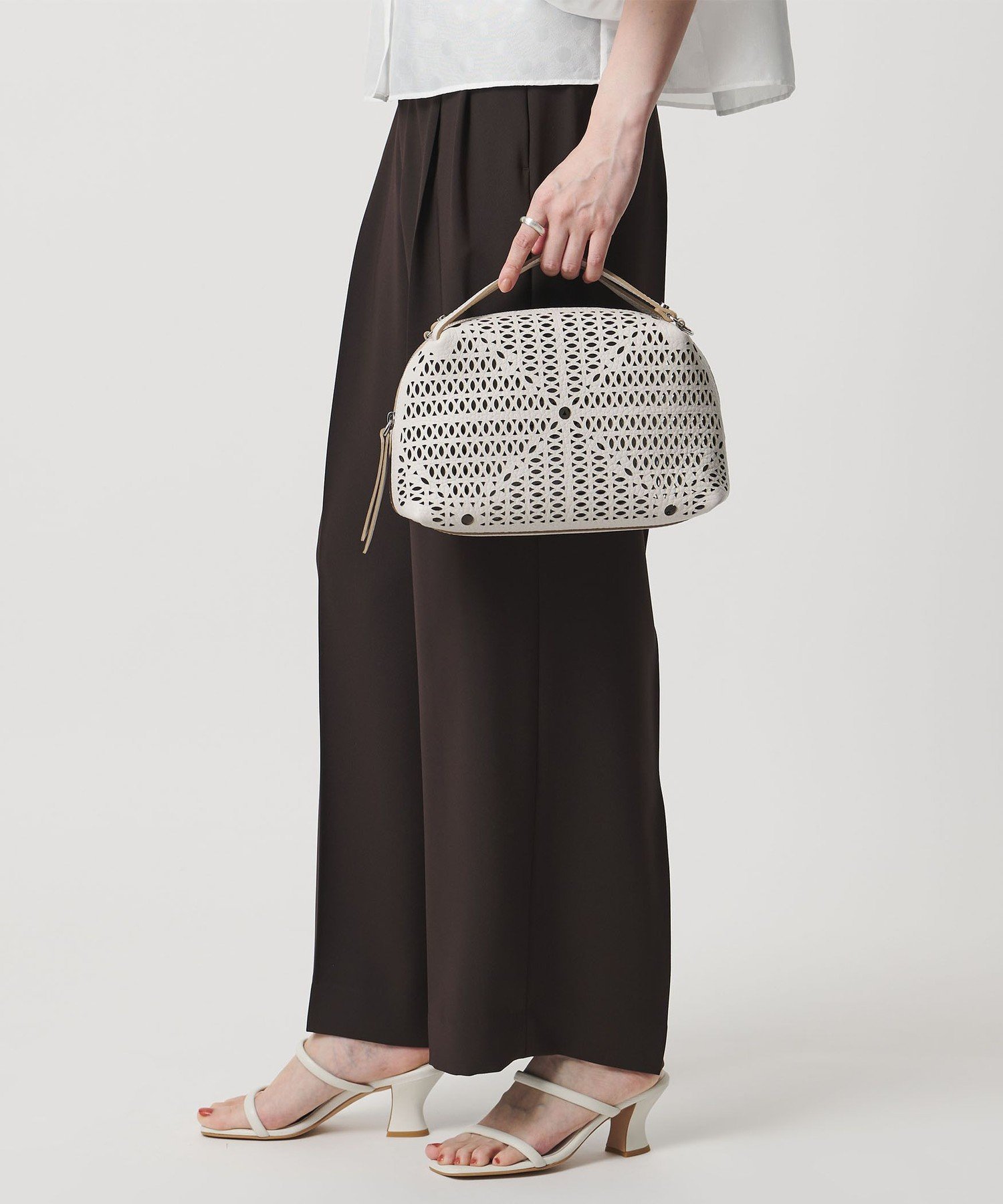 UNITED ARROWS ＜GIANNI CHIARINI＞ALIFA CUT M バッグ ユナイテッドアローズ バッグ ショルダーバッグ ホワイト ブラック【送料無料】