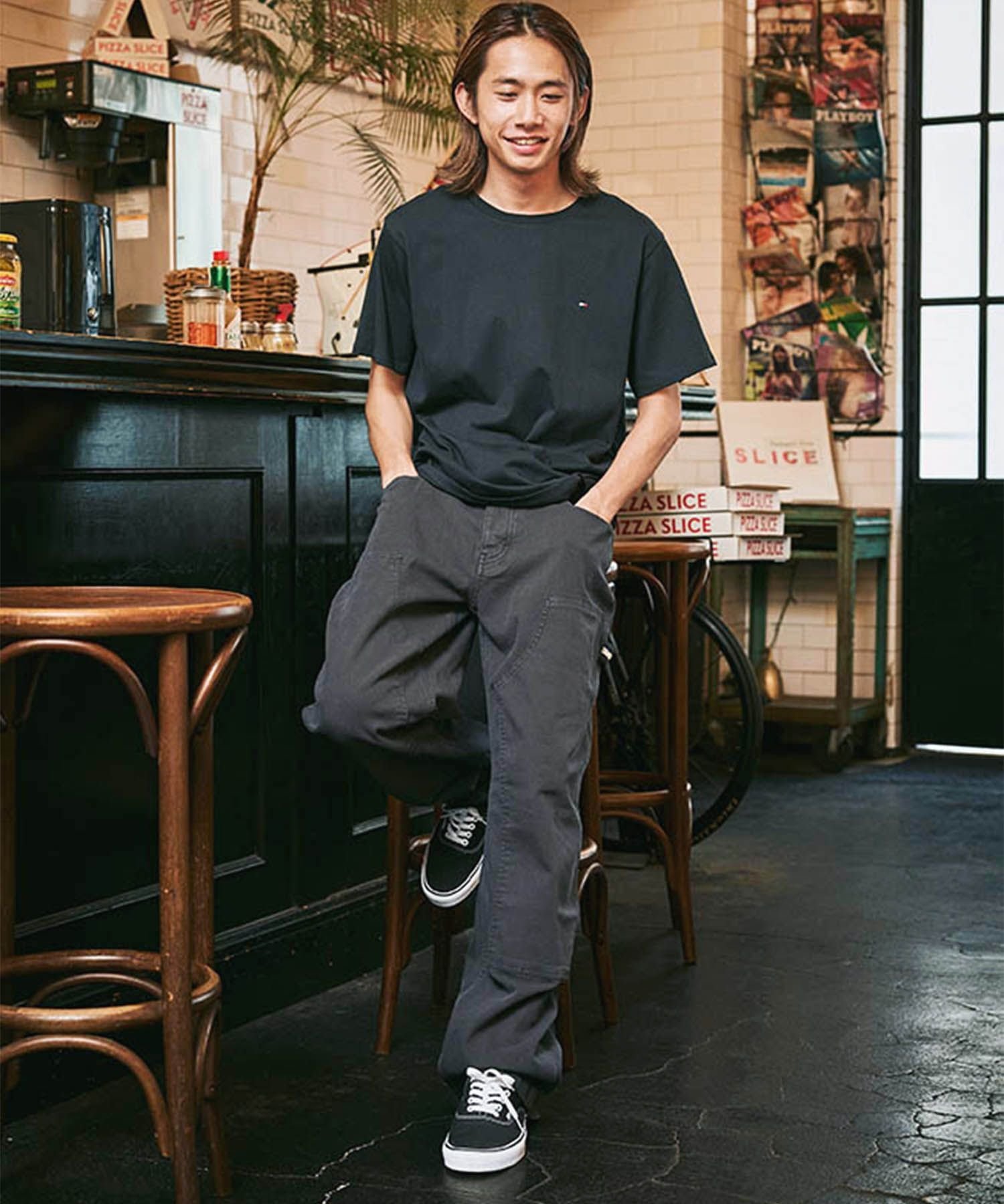 【SALE／20%OFF】TOMMY JEANS カーペンターパンツ トミーヒルフィガー パンツ チノパンツ ブラック ブラウン【送料無料】