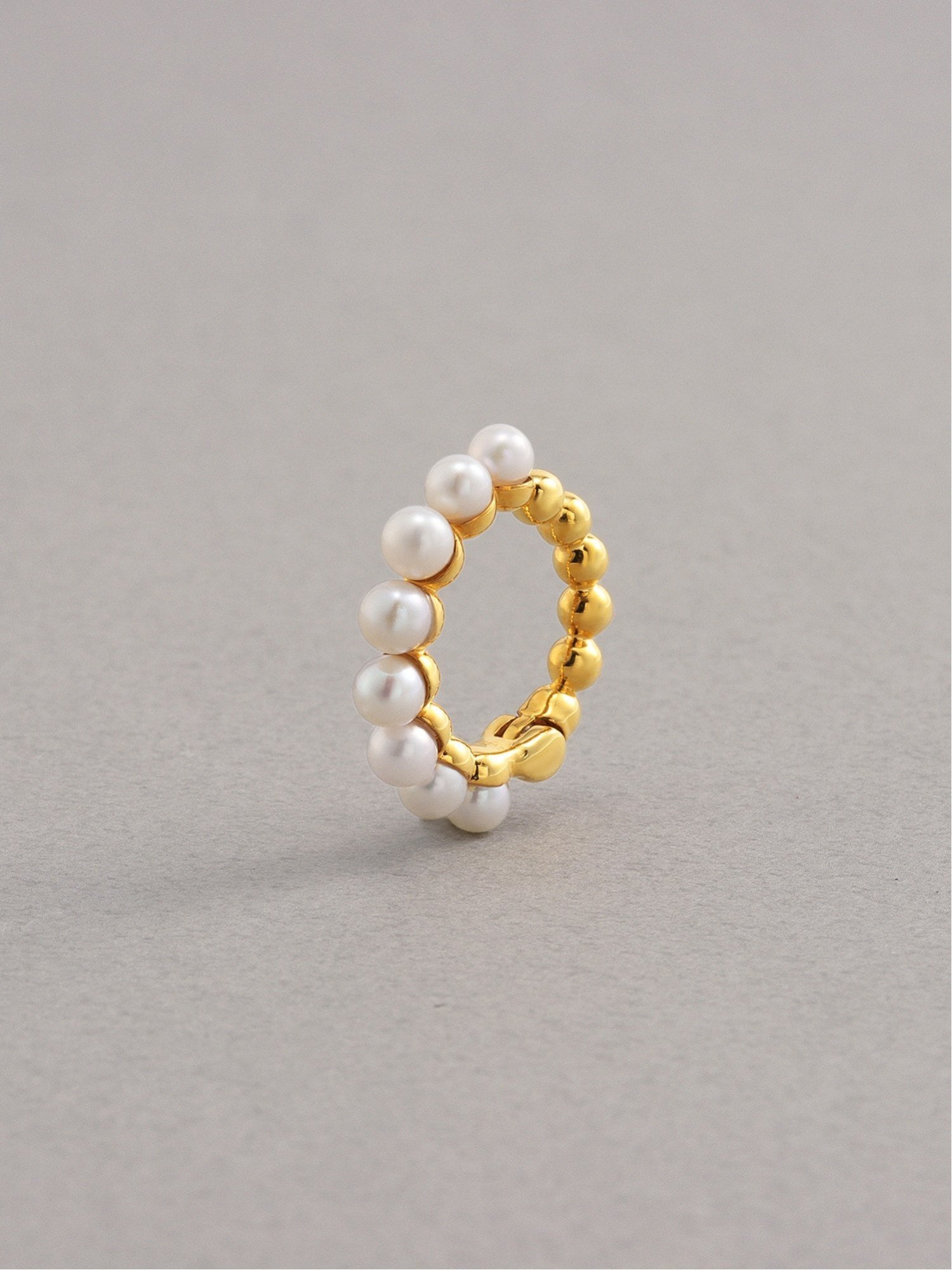 PLUS VENDOME (W)PEARL フィット イヤーカフ プラス ヴァンドーム アクセサリー・腕時計 イヤリング・イヤーカフ ゴールド【送料無料】のサムネイル