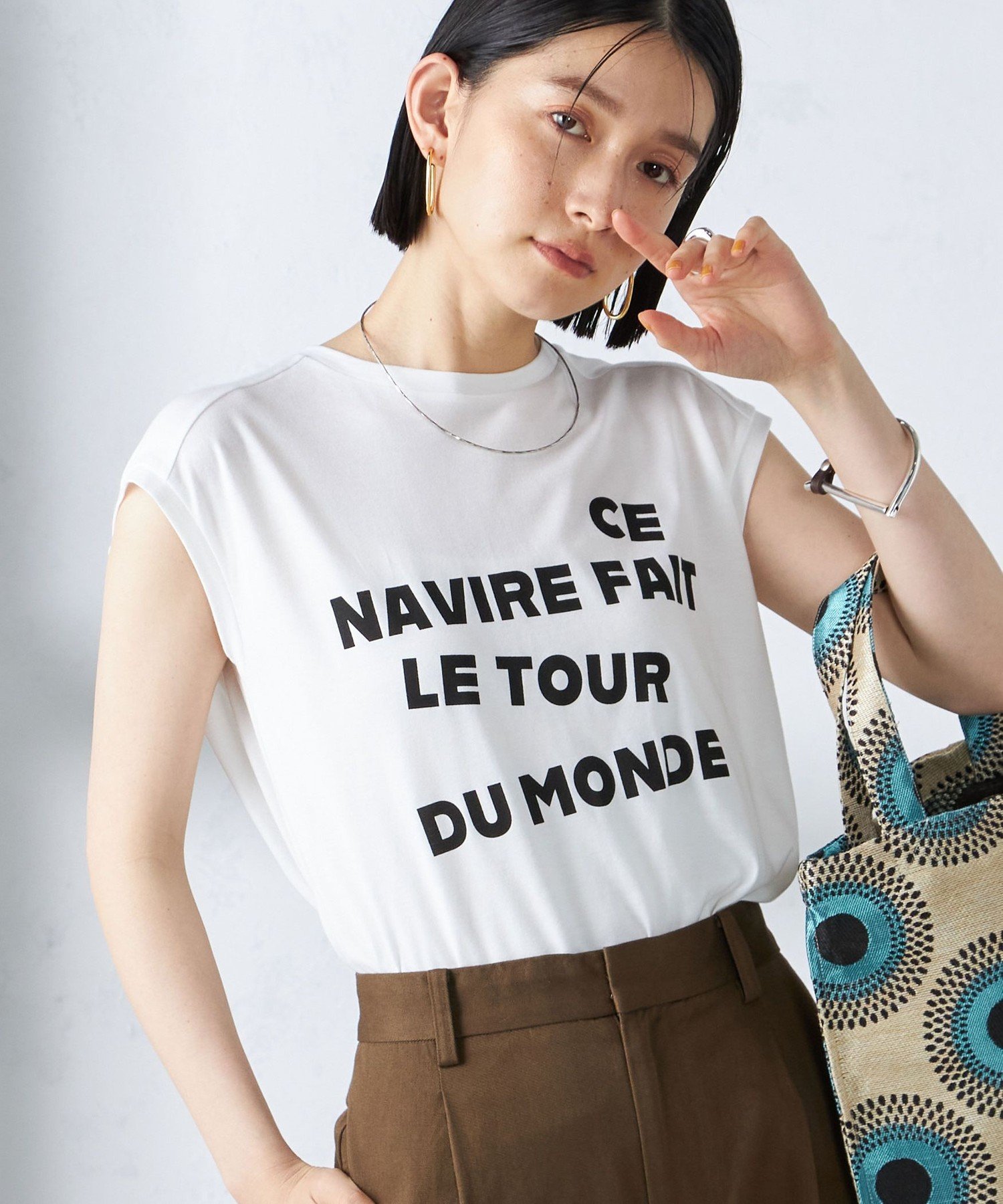 SHIPS WOMEN ローズペトール フレンチスリーブ プリント TEE シップス トップス カットソー・Tシャツ ホワイト グレー ブラウン【送料無料】のサムネイル