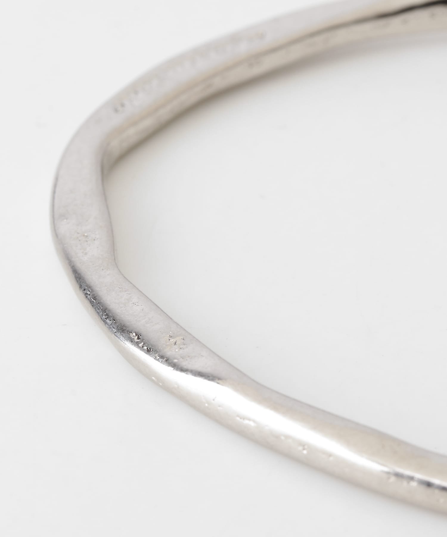 URBAN RESEARCH ITEMS Hawk Bangle 7516 アーバンリサーチアイテムズ アクセサリー・腕時計 ブレスレット・バングル ブラック