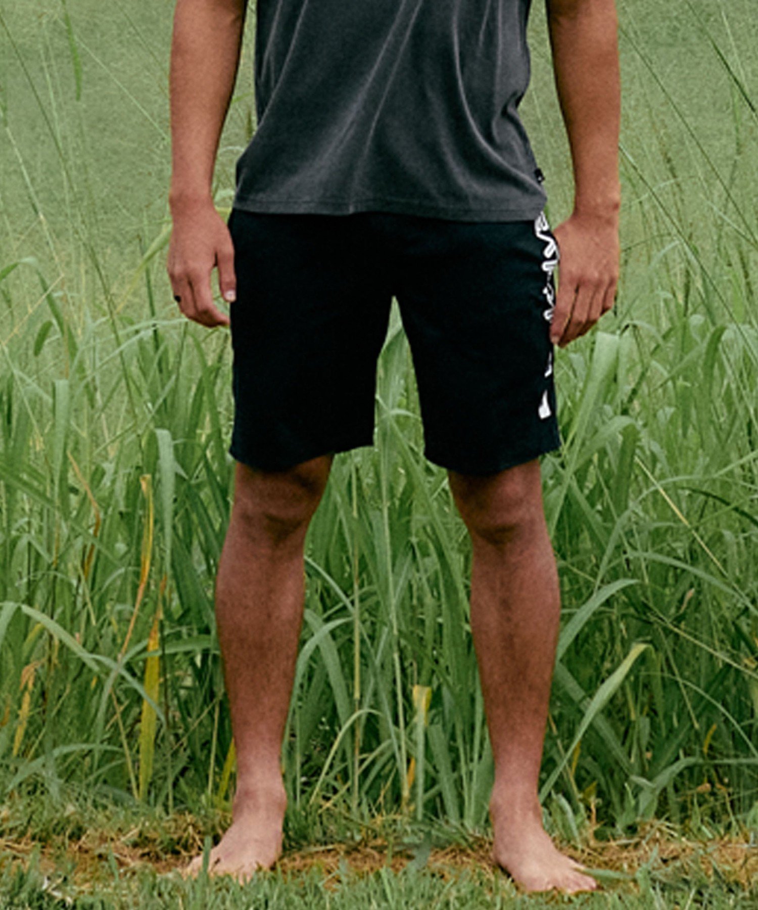 QUIKSILVER MW SIDE LOGO SHORTS 【2026年夏モデル】 クイックシルバー パンツ その他のパンツ ブラック