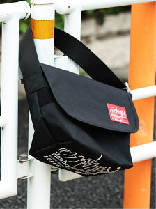 Manhattan Portage 【別注】 Manhattan Portage × BEAMS / 1606V メッセンジャーバッグ NEW　マンハッタンポーテージ　ビームス ビームス メン バッグ ショルダーバッグ ブラック ネイビー【送料無料】