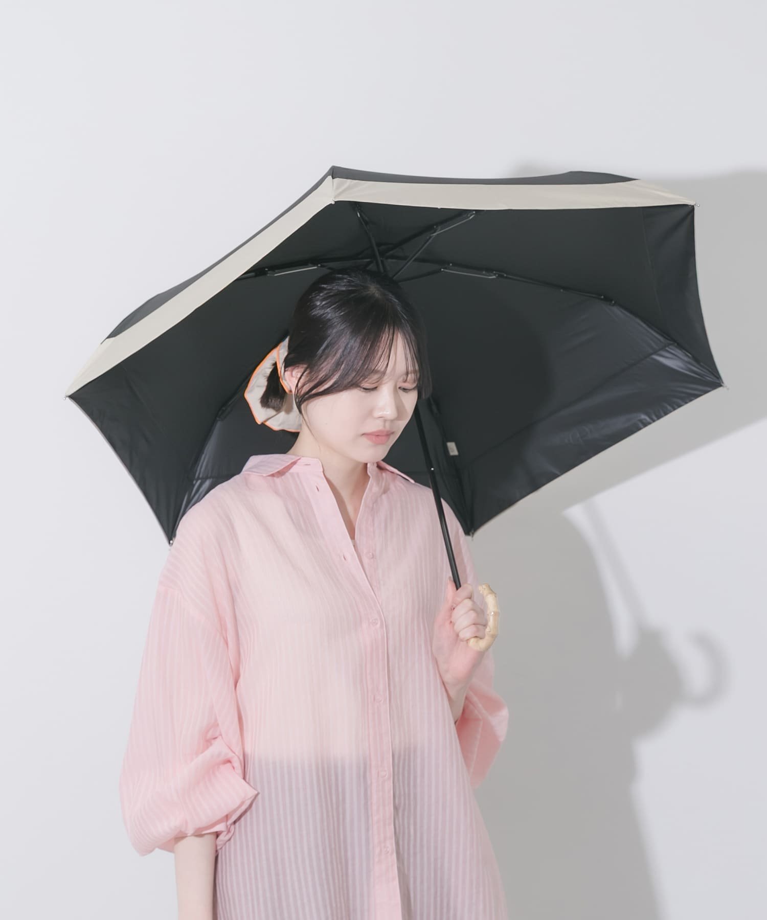 SMELLY because 晴雨兼用バイカラーミニ スメリー ファッション雑貨 傘・長傘 グレー ブラック