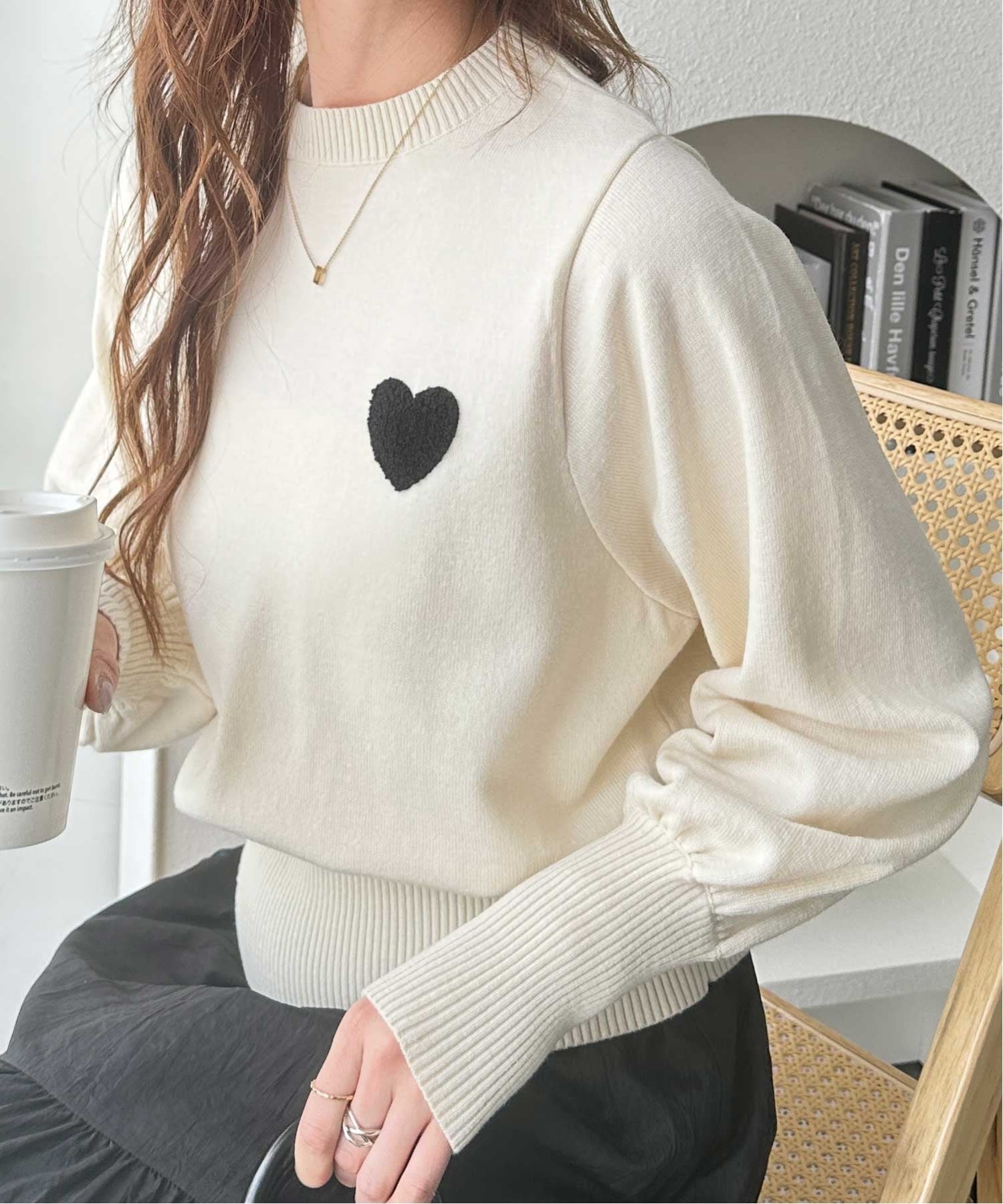 【SALE／35%OFF】GeeRA 1ポイントボリューム袖ニット ジーラ トップス ニット グレー ブラック ホワイトのサムネイル