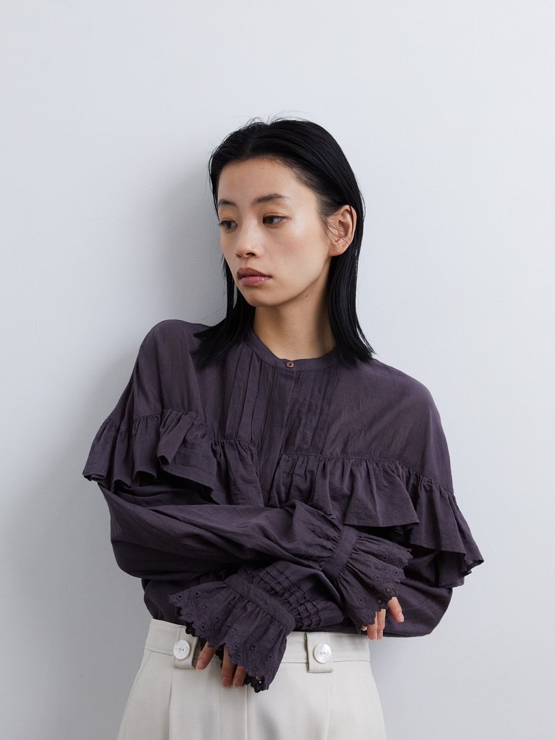 CASA FLINE タックフリルブラウス カーサフライン トップス シャツ・ブラウス グレー ホワイト【送料無料】のサムネイル