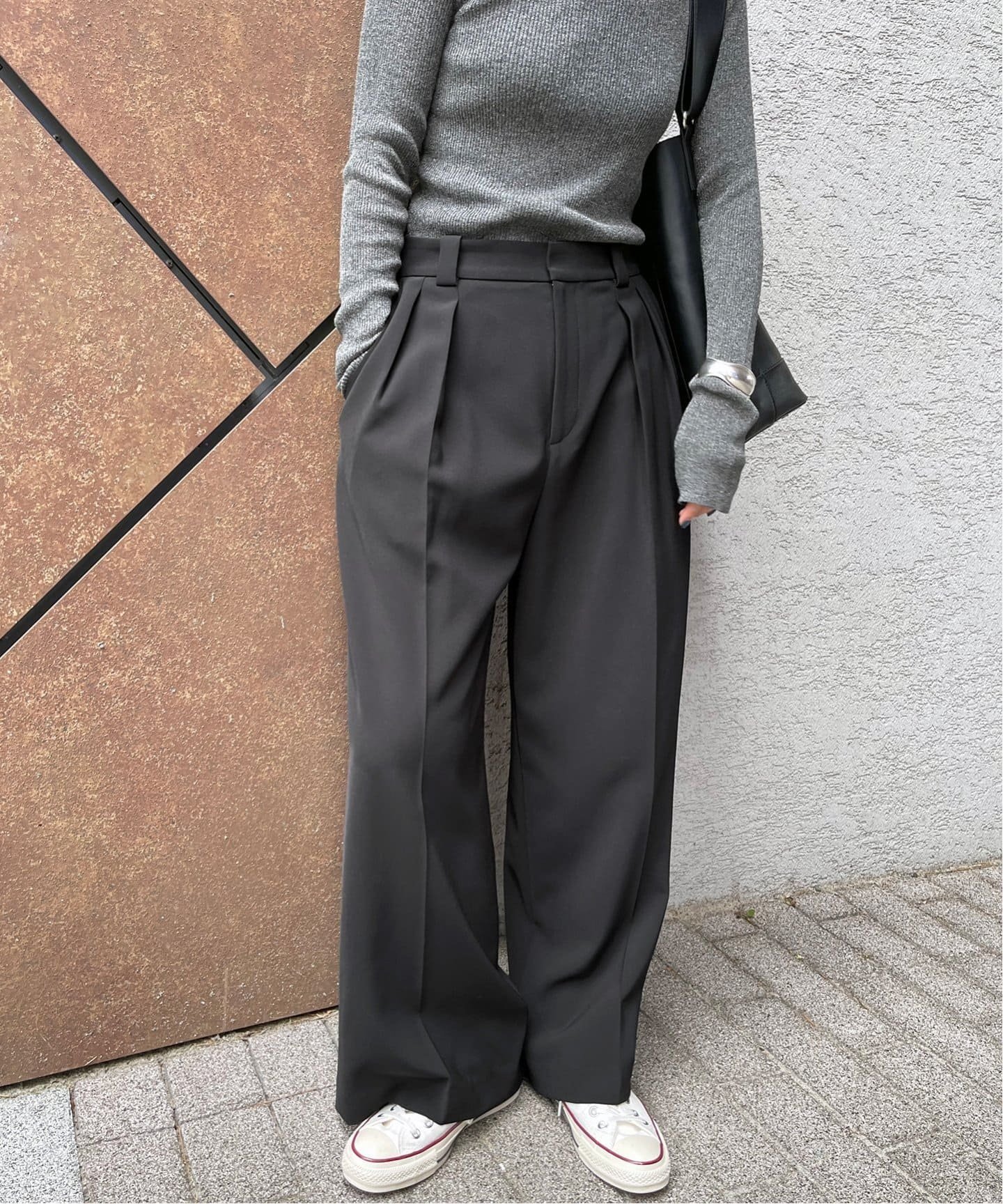 【SALE／30%OFF】Spick & Span ダブルクロス2タックワイドパンツ スピックアンドスパン パンツ スラックス・ドレスパンツ ブラック ベージュ【送料無料】のサムネイル