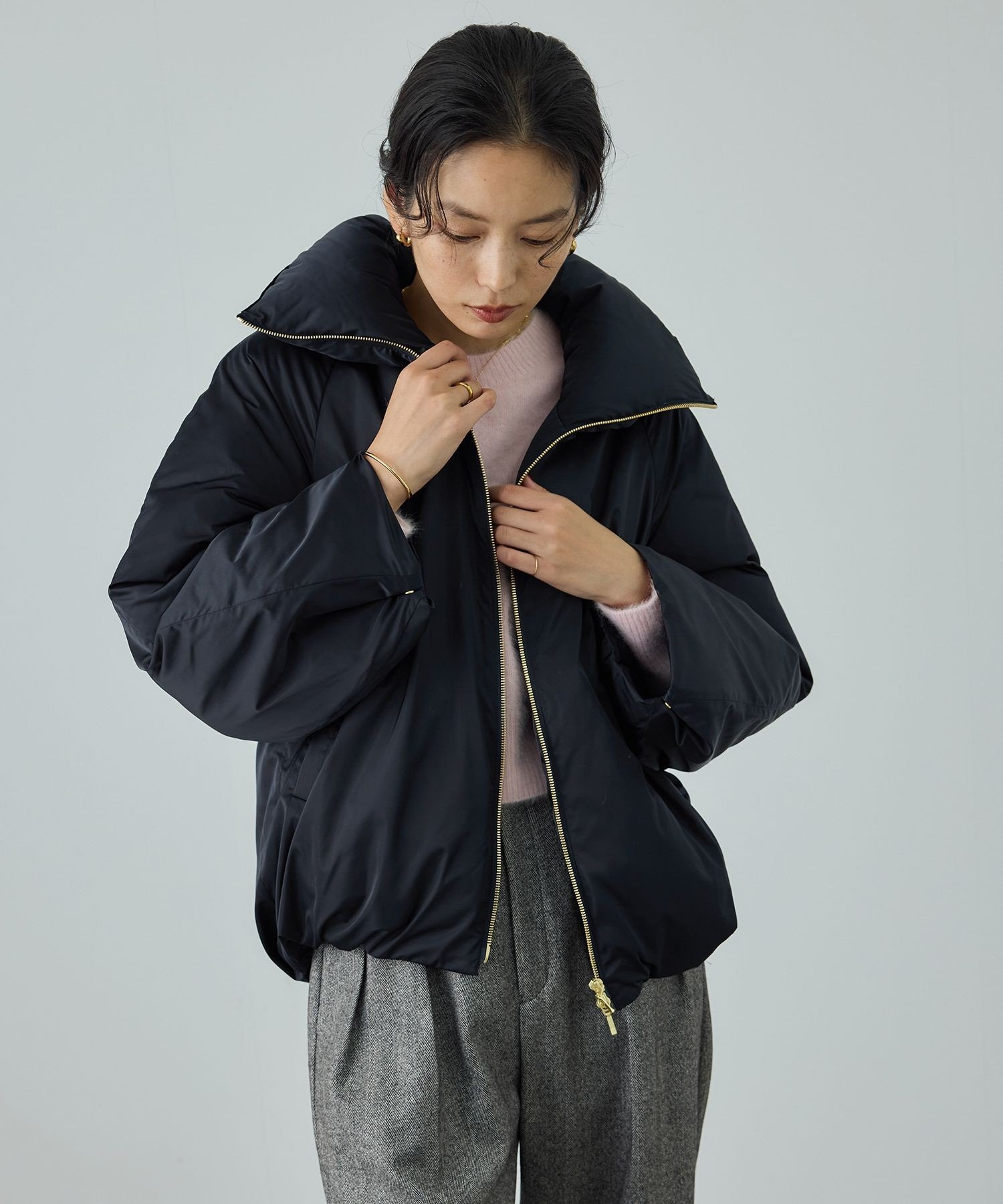 ROPE' ハイネックジップショート丈ダウンコート/イージーケア・撥水 ロペ ジャケット・アウター ダウンジャケット・ダウンベスト ネイビー ブラック【送料無料】のサムネイル