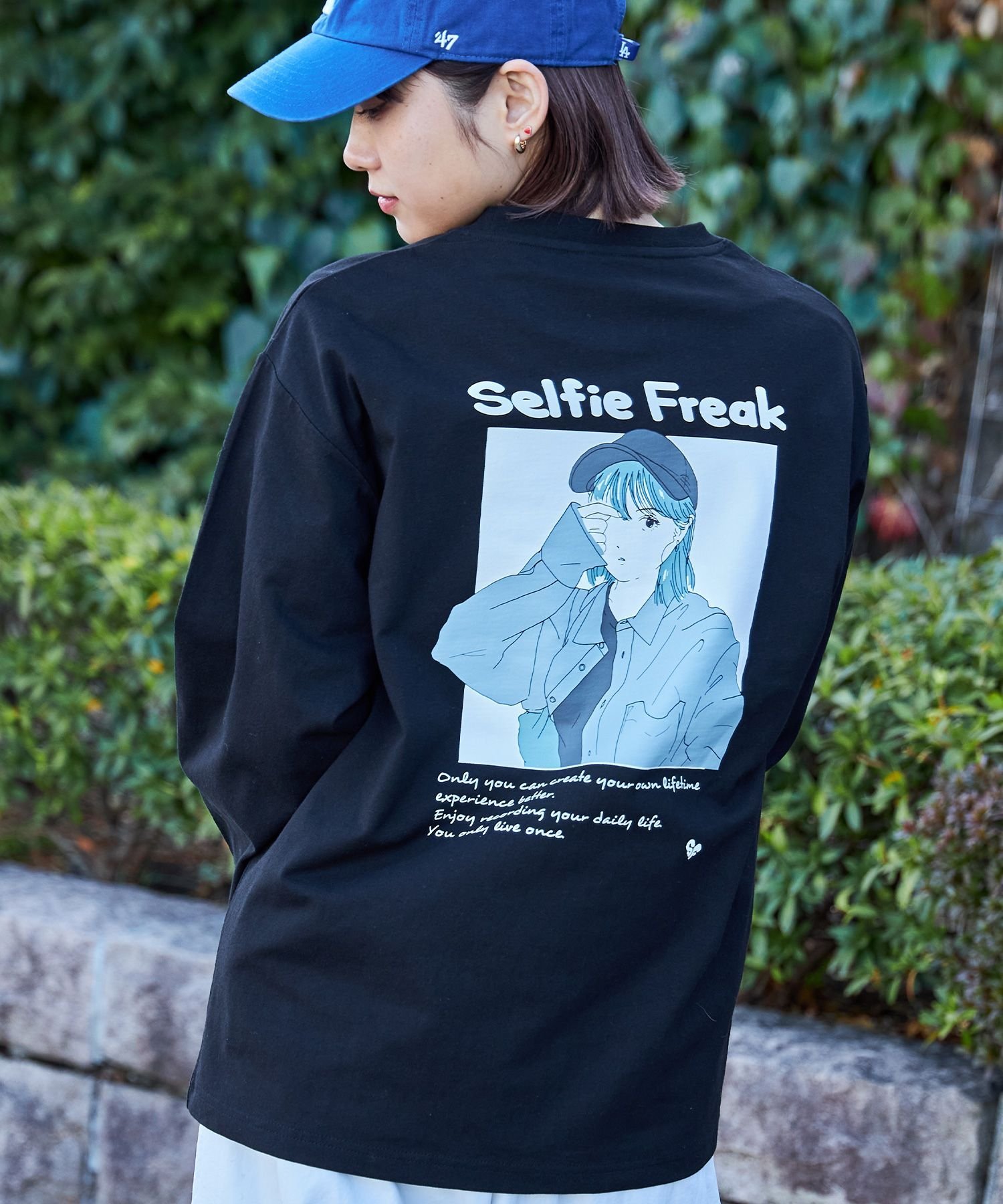 TIMELY WARNING 【SELFIE GIRL】イラストバックプリントビックシルエットロンT ナバル トップス カットソー Tシャツ ブラック ホワイト