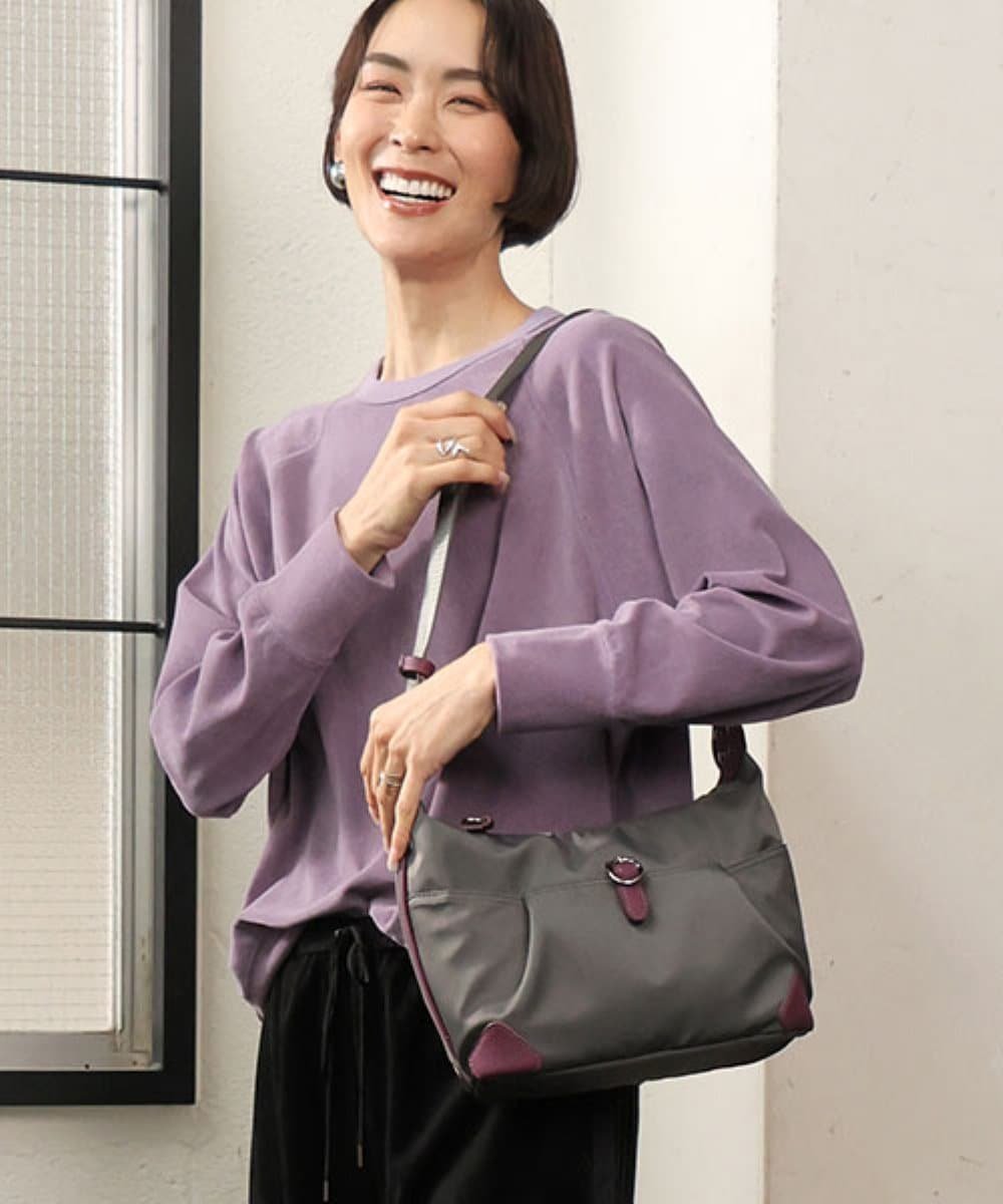 MK MICHEL KLEIN BAG [撥水/軽量]レザーポイントナイロンショルダーバッグ エムケーミッシェルクランバック バッグ ショルダーバッグ ブラック パープル ピンク グリーン