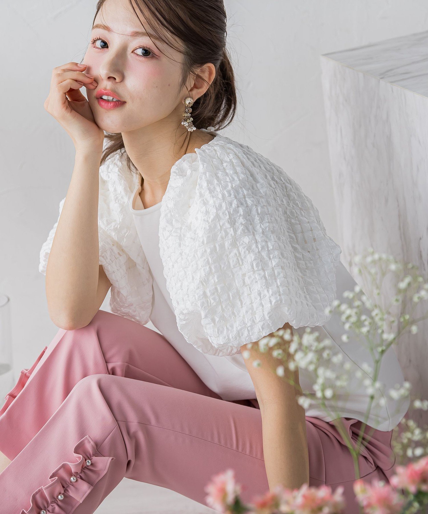 【SALE／30%OFF】QUEENS COURT 袖チェックバルーンカットソー≪手洗い可能≫ クイーンズコート トップス カットソー・Tシャツ ブラック ホワイト【送料無料】のサムネイル