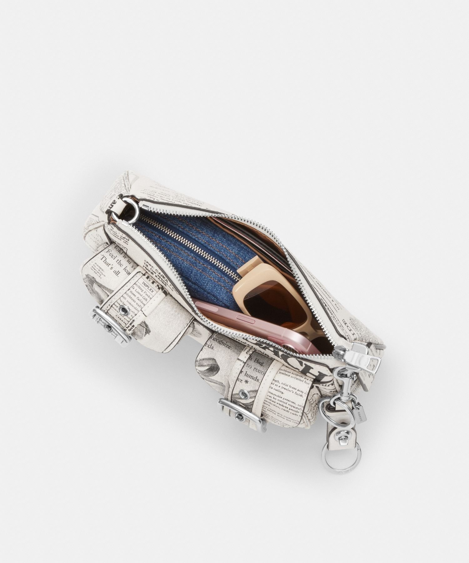 【SALE／60%OFF】COACH OUTLET 【公式】アシュトン ショルダー バッグ・ニュースペーパー プリント コーチ　アウトレット バッグ ショルダーバッグ ホワイト【送料無料】