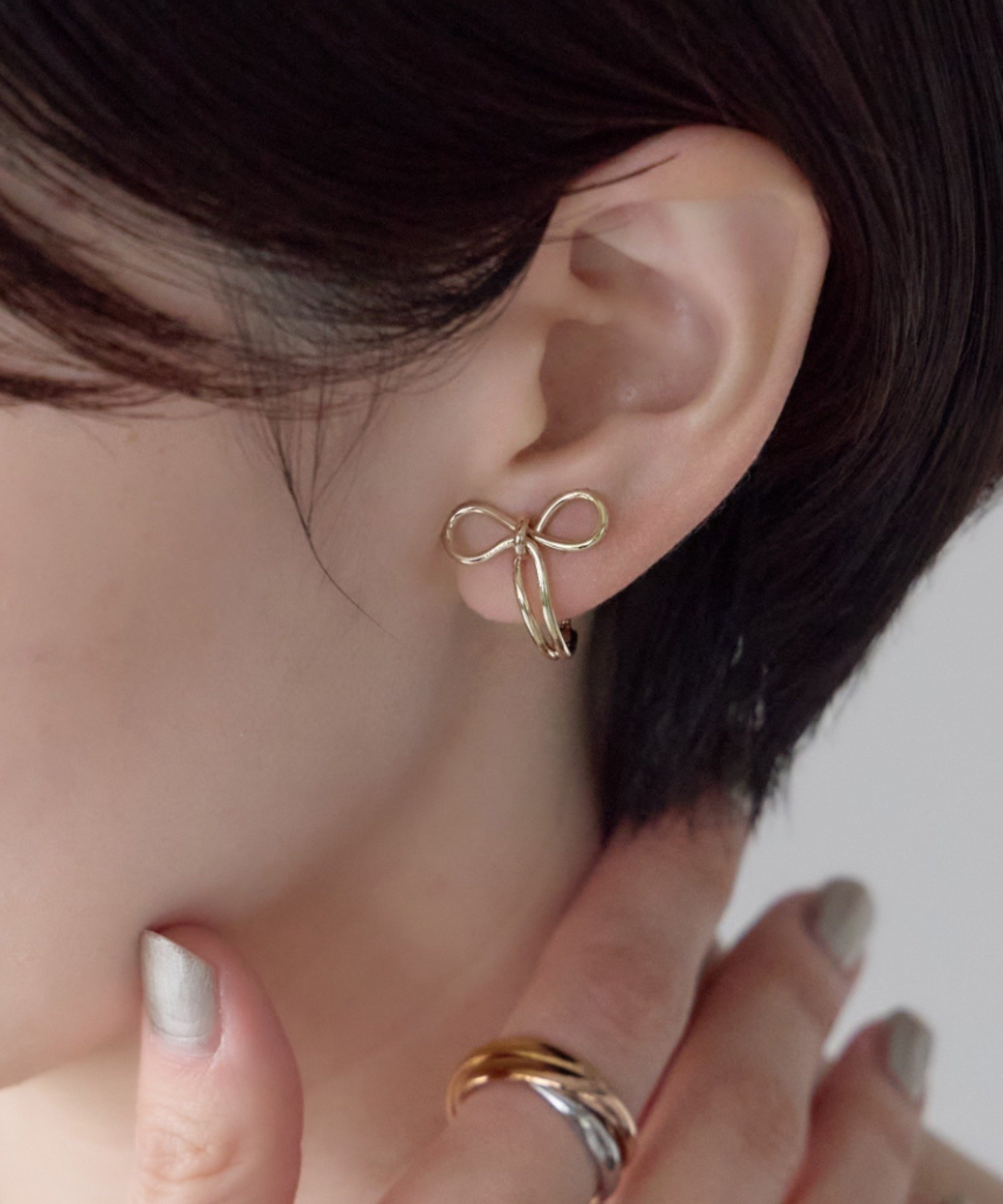 【SALE／33%OFF】ciite' シリコン付 リボンデザイン イヤリング シーテ アクセサリー・腕時計 イヤリング・イヤーカフ ゴールド シルバー