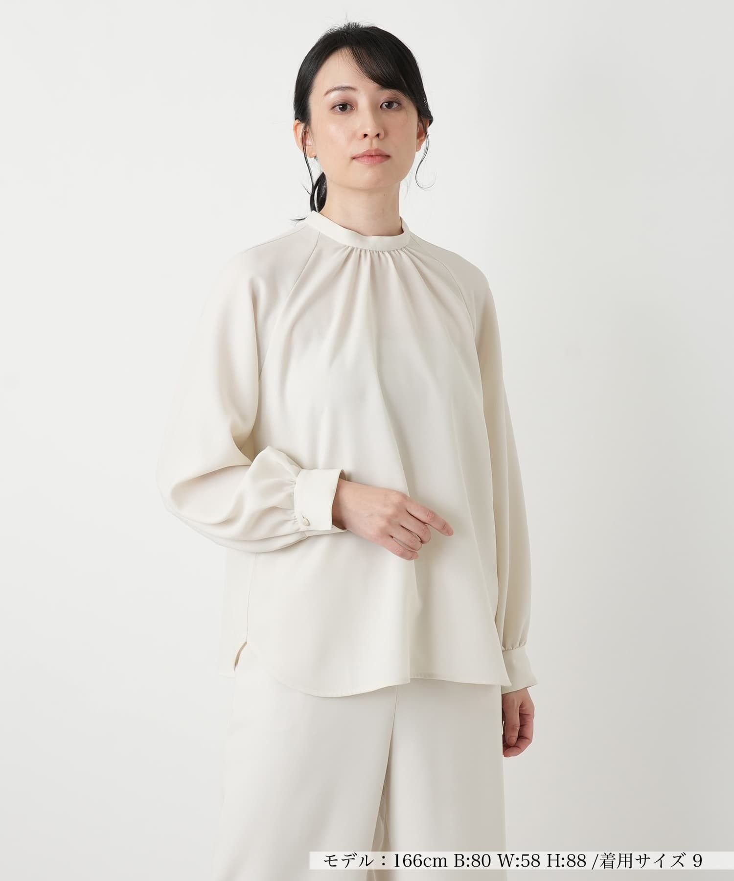 Leilian バンドカラーギャザーブラウス【BOURGE】 レリアン トップス シャツ・ブラウス ネイビー ベージュ