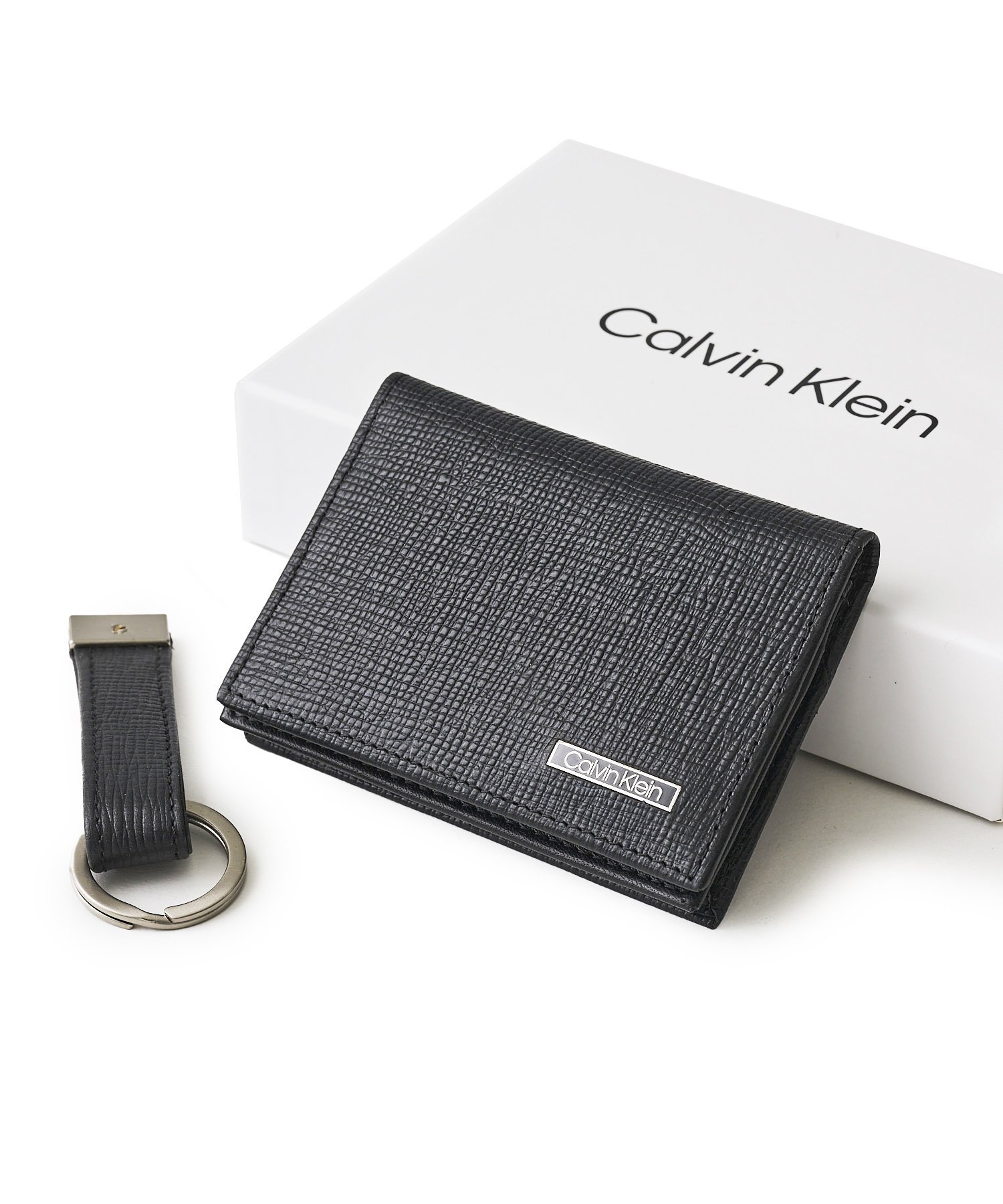 カルバンクライン 名刺入れ（メンズ） 【SALE／10%OFF】ADPOSION ADPOSION/(M)【Calvin Klein/カルバンクライン】Card Case / ワンポイント レザーカードケース(キーストラップ付) テットオム 財布・ポーチ・ケース 名刺入れ・カードケース ブラック【送料無料】