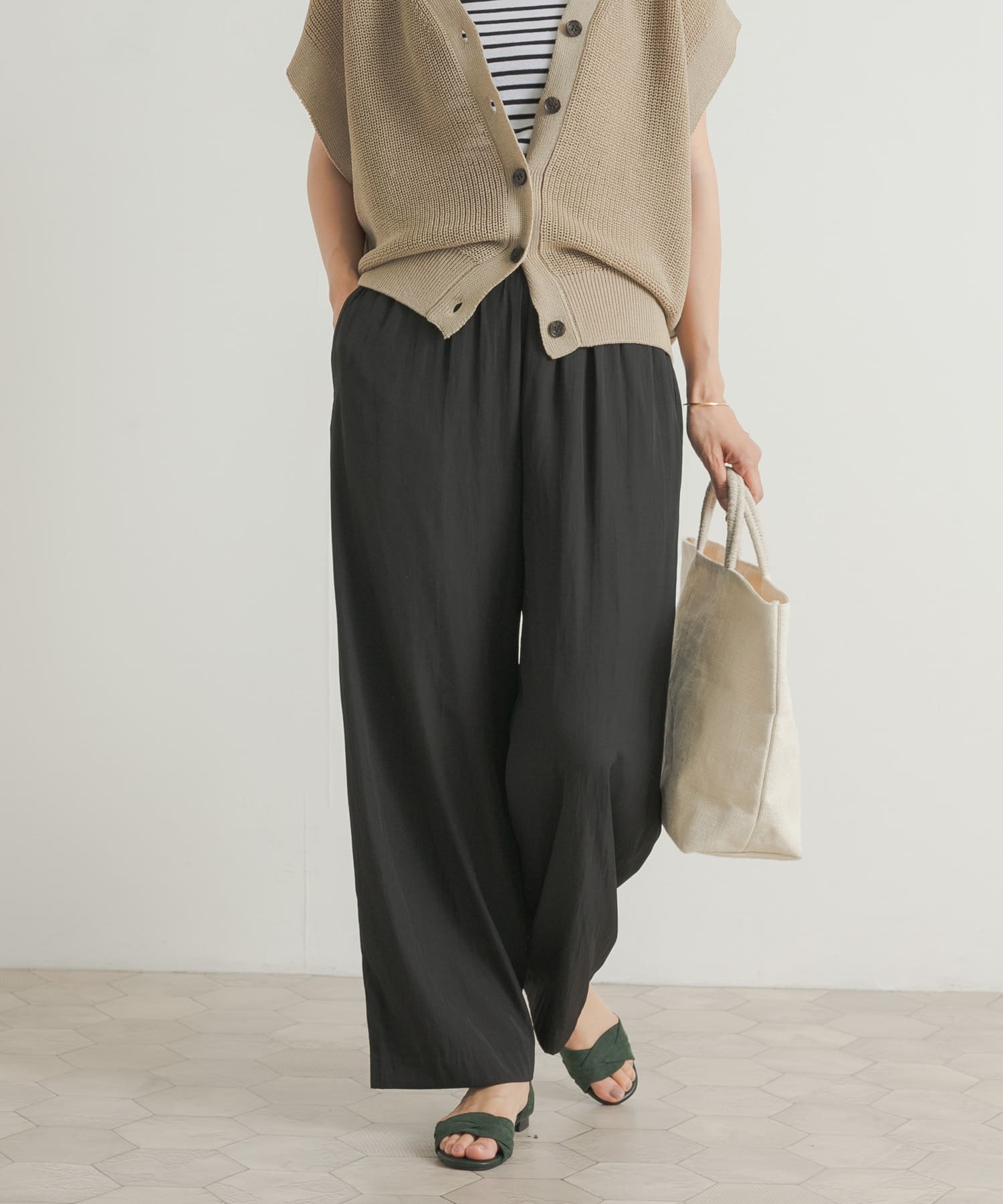 【SALE／30%OFF】URBAN RESEARCH DOORS 『接触冷感/吸水速乾/イージーケア』ドライタッチリラックスパンツ アーバンリサーチドアーズ パンツ その他のパンツ ブラック ブラウン【送料無料】のサムネイル