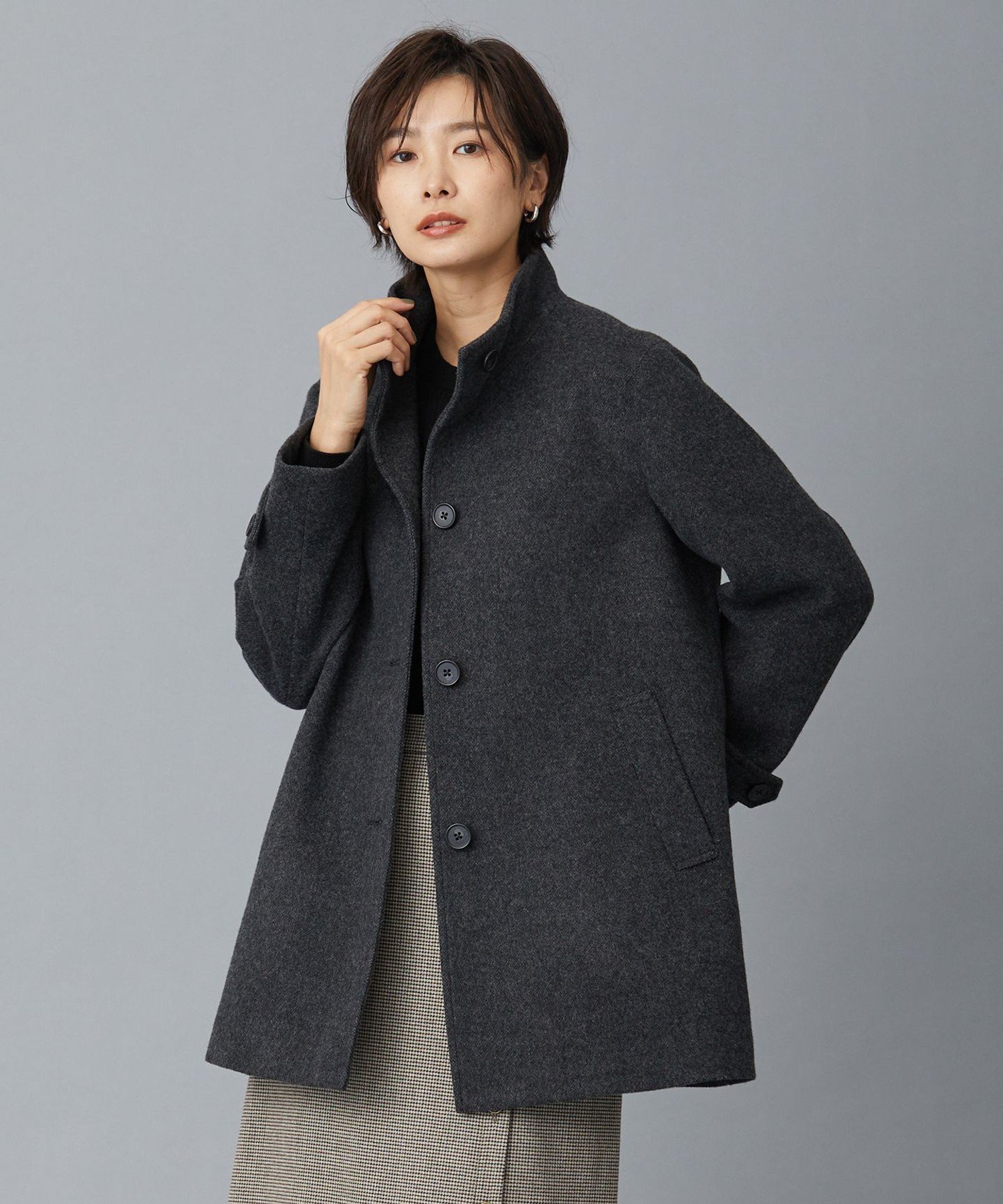 J.PRESS LADIES L ショートビーバー スタンドカラー コート ジェイプレス ジャケット・アウター その他のジャケット・アウター ブルー ベージュ グレー
