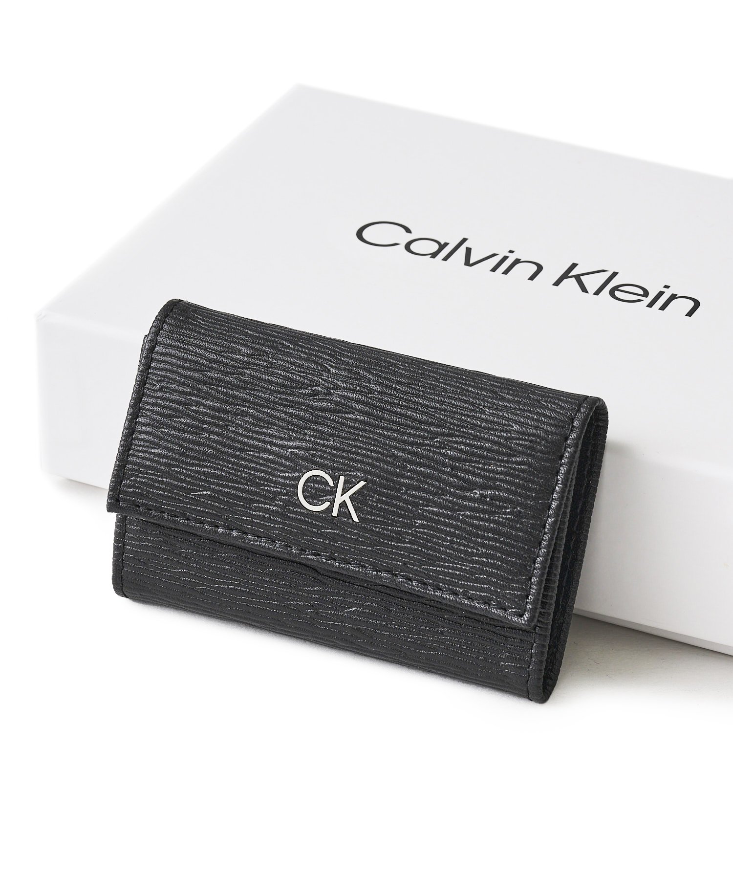 カルバンクライン キーケース（メンズ） 【SALE／4%OFF】ADPOSION ADPOSION/(M)【Calvin Klein/カルバンクライン】Key Case / ワンポイント レザーキーケース テットオム 財布・ポーチ・ケース その他の財布・ポーチ・ケース ブラック【送料無料】