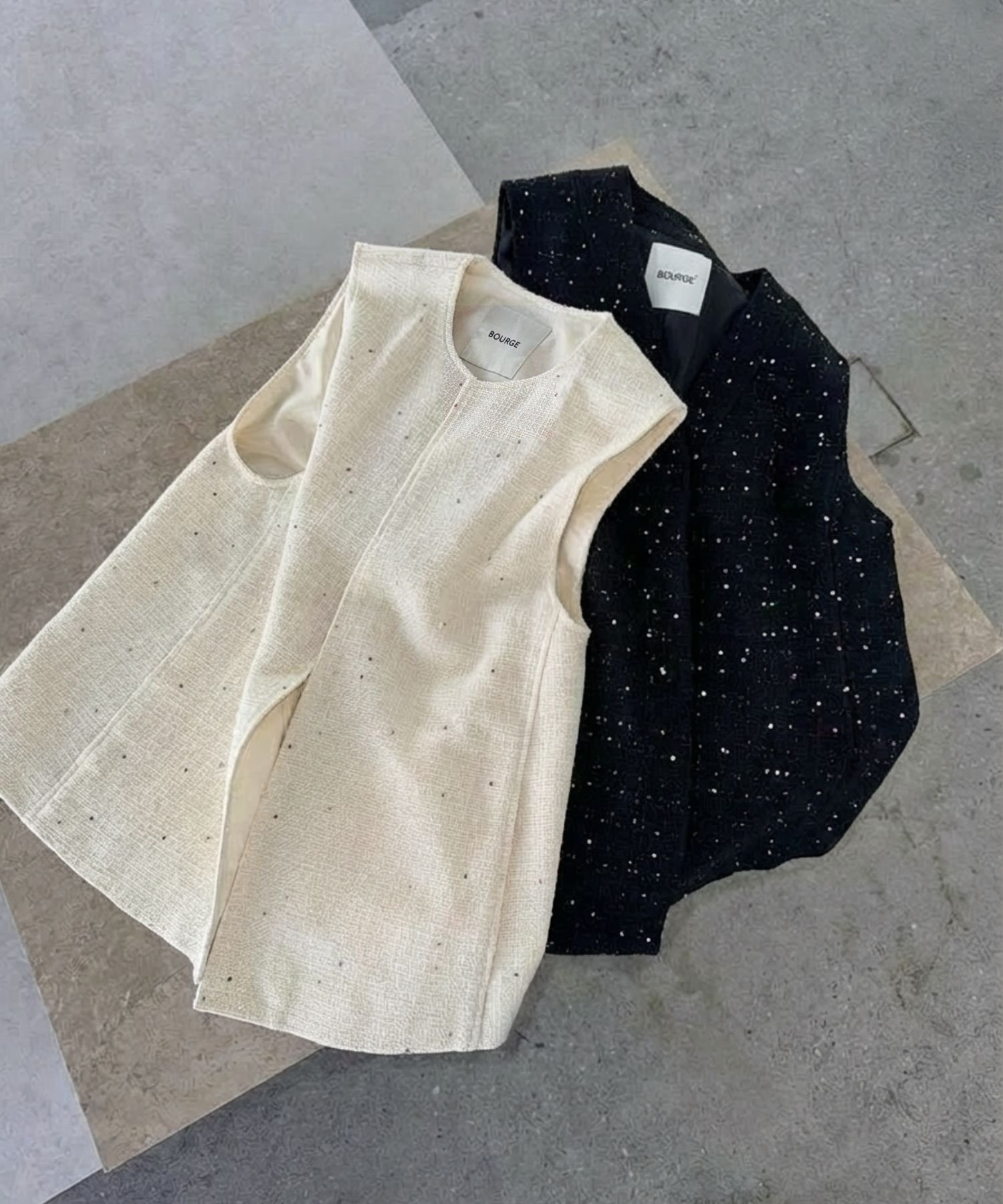 【SALE／28%OFF】Leilian スパンコールツイードベスト レリアン トップス ベスト・ジレ ホワイト ブラック【送料無料】