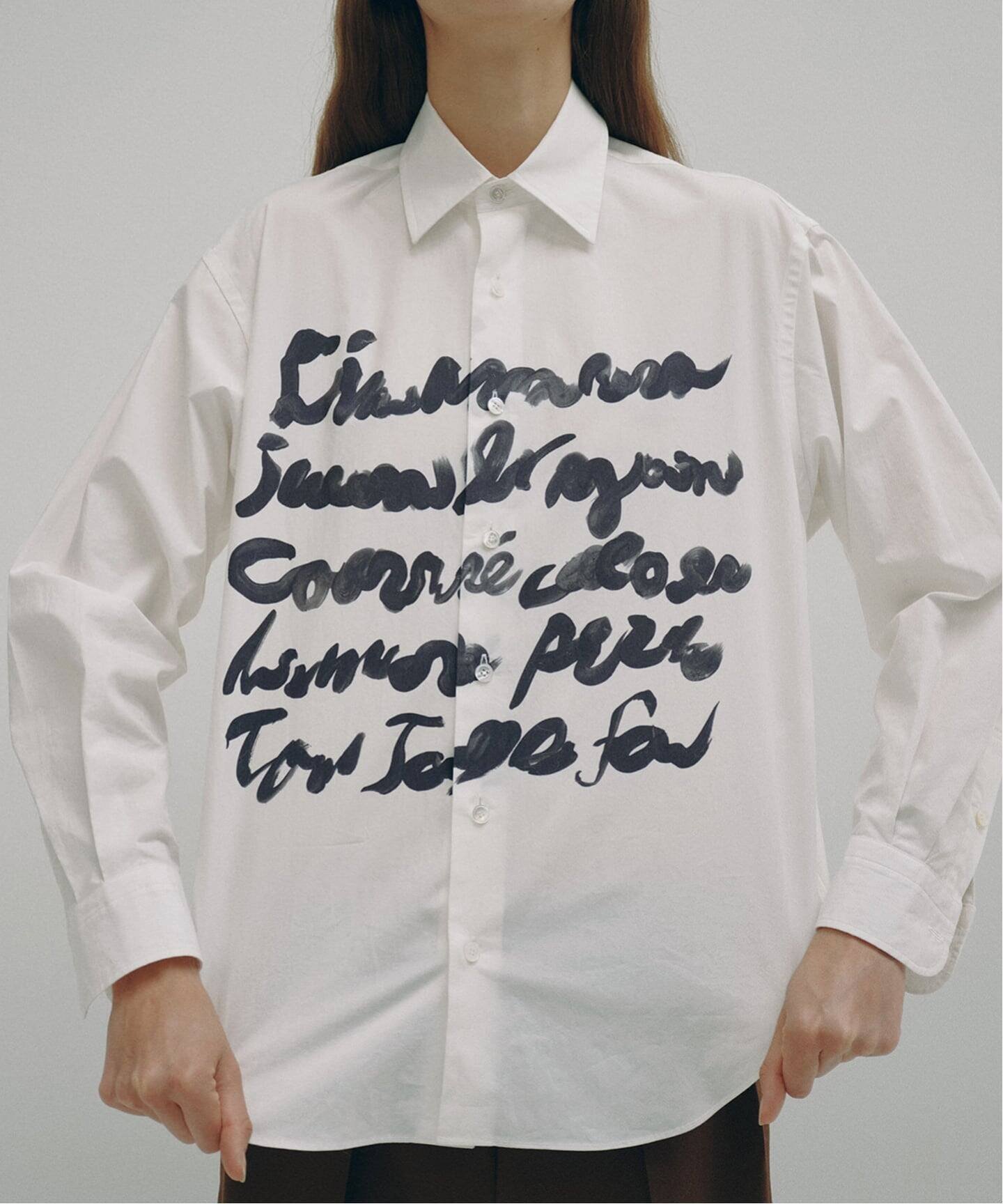 Glyph 《予約 / 一部店舗+WEB限定》Typography Regular Shirts スピックアンドスパン トップス シャツ・ブラウス ホワイト