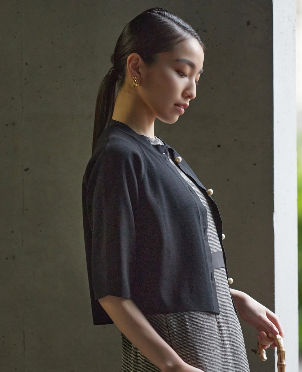 TIARA パールボタンカーディガン ティアラ トップス カーディガン ブラック【送料無料】のサムネイル