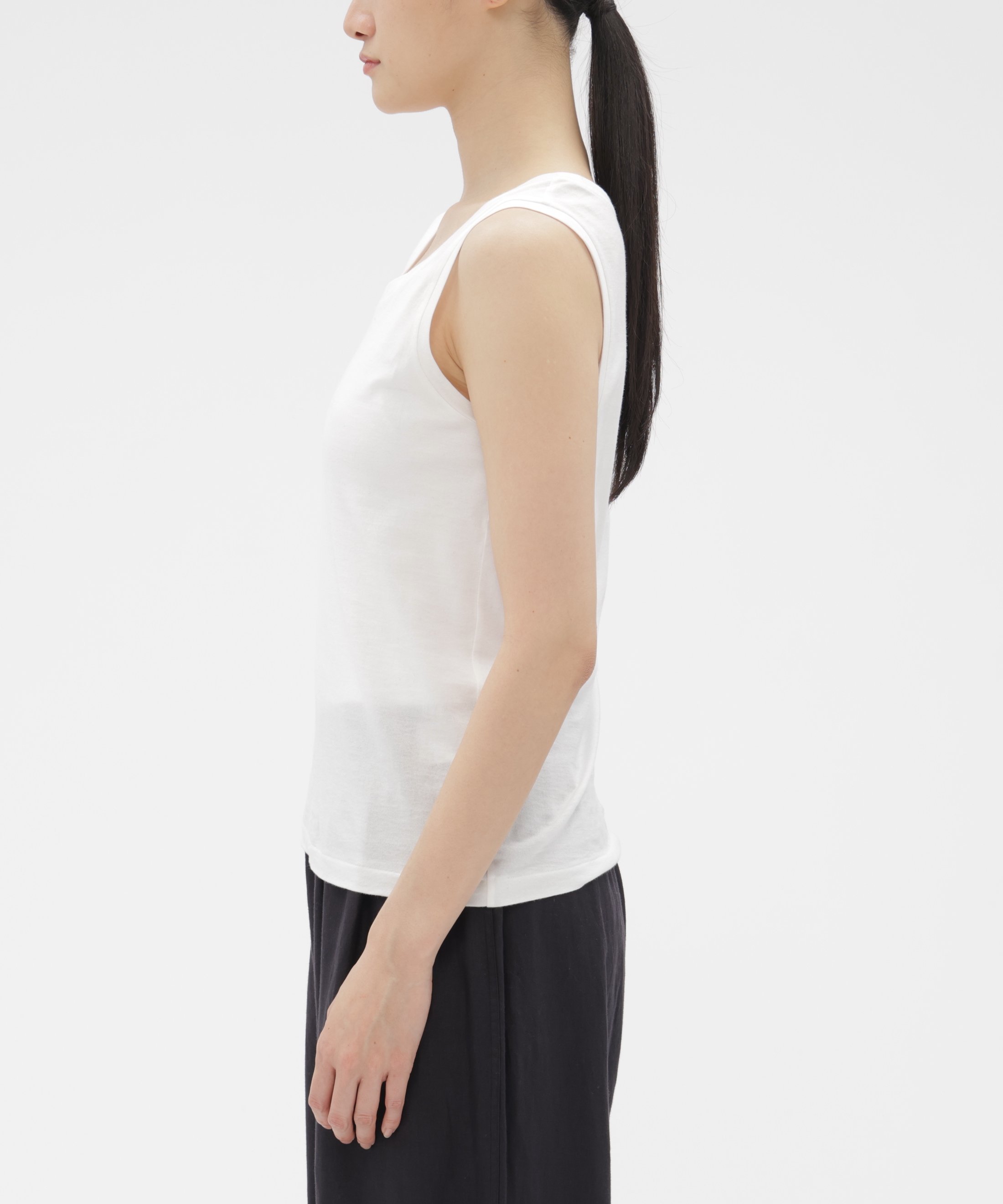 MARGARET HOWELL SUPERFINE COTTON JERSEY TOP マーガレット・ハウエル トップス カットソー・Tシャツ ホワイト