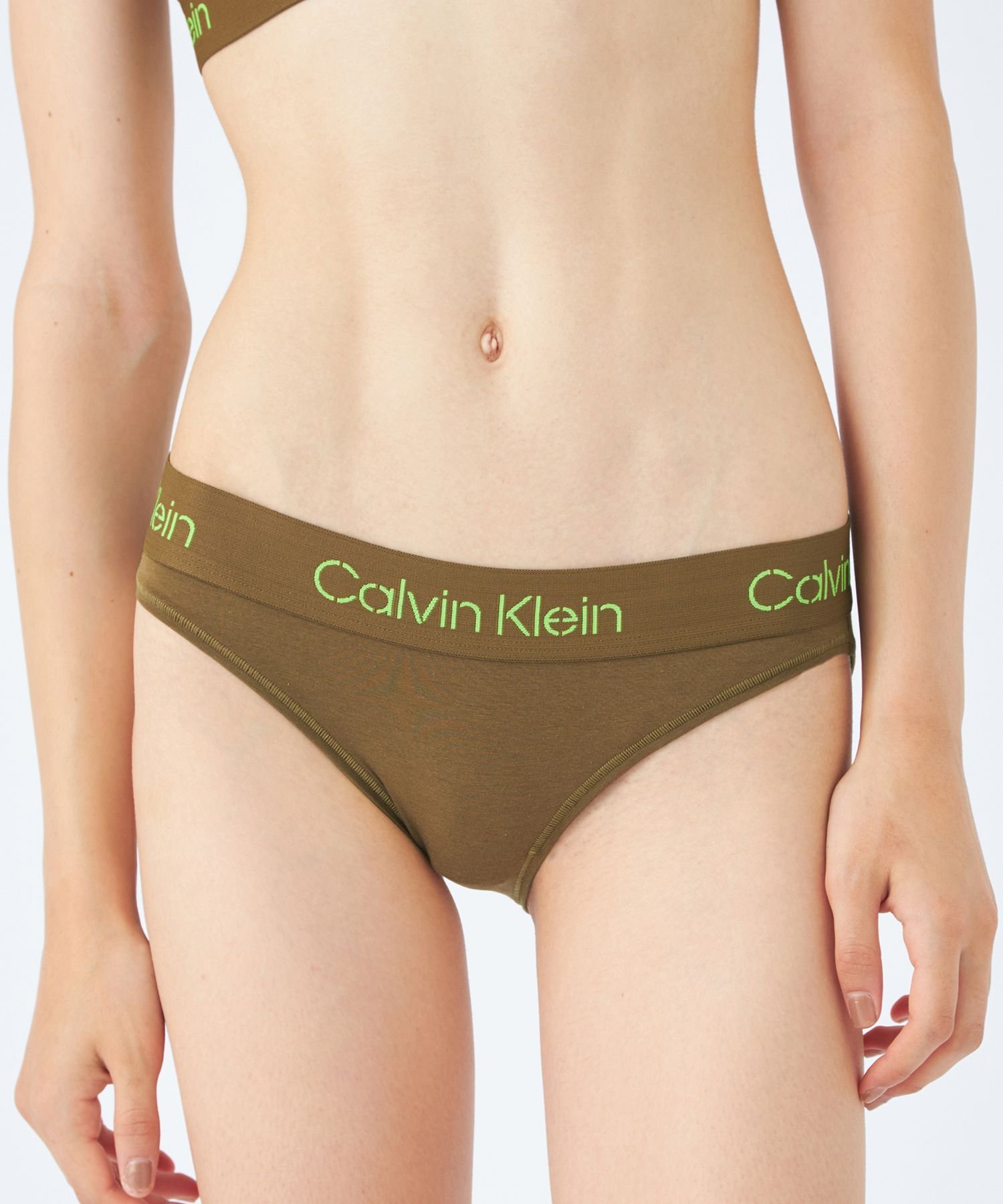 Calvin Klein (W)【公式シ