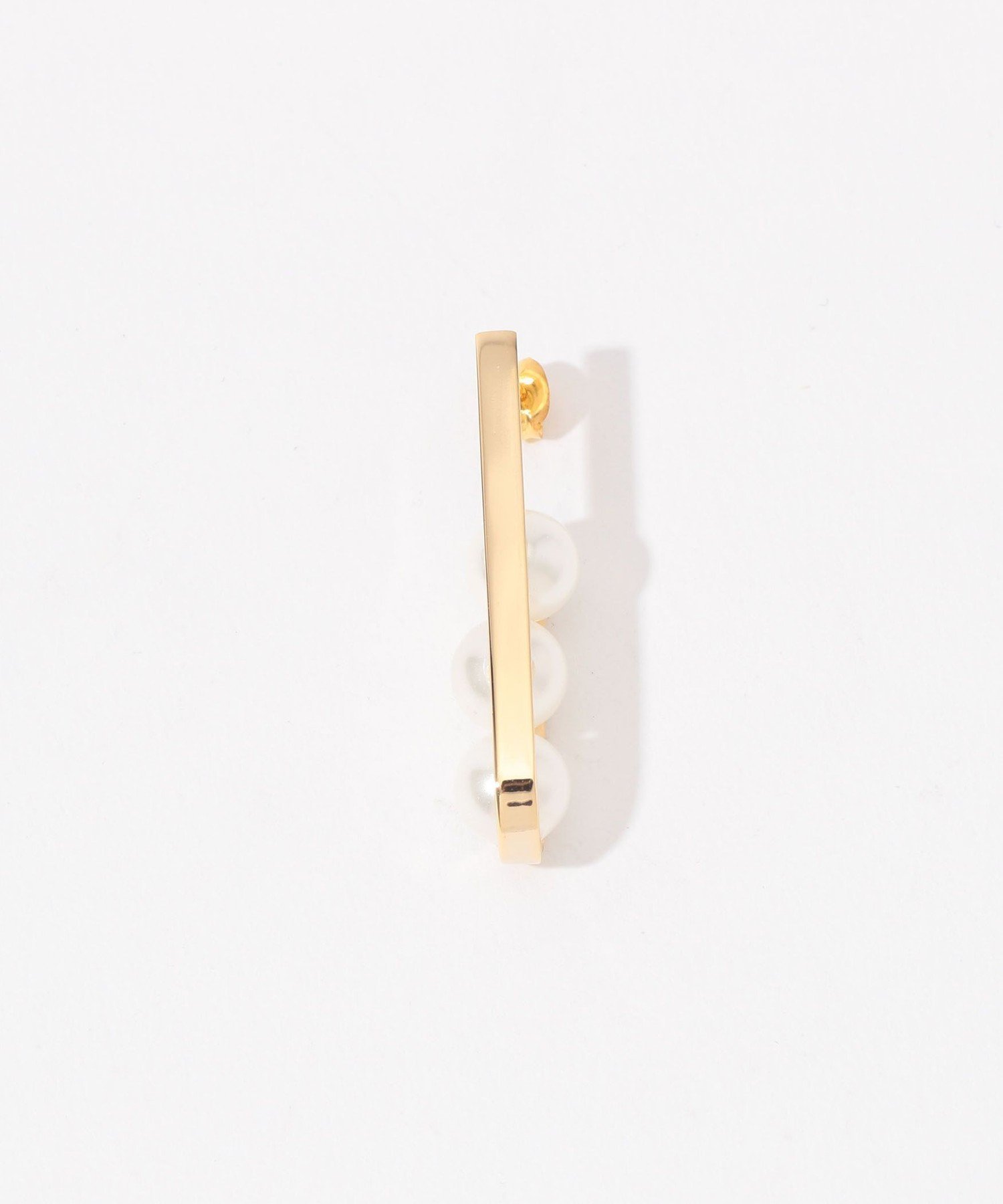 TOMORROWLAND GOODS 【別注】januka 3シェルパールピアス トゥモローランド アクセサリー・腕時計 ピアス ホワイト【送料無料】