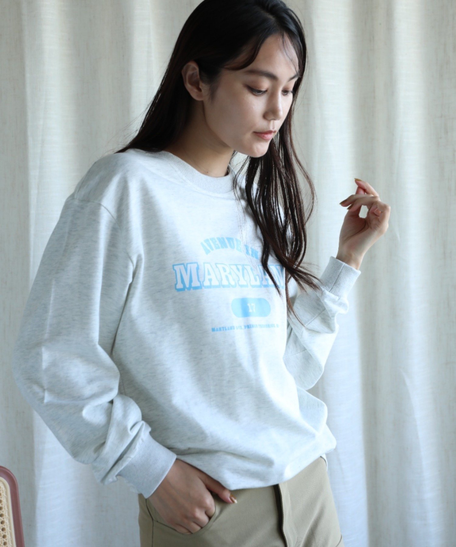 aimoha/カレッジロゴ長袖Tシャツ アイモハ トップス カットソー・Tシャツ グレー ホワイト ベージュ グリーン ネイビー