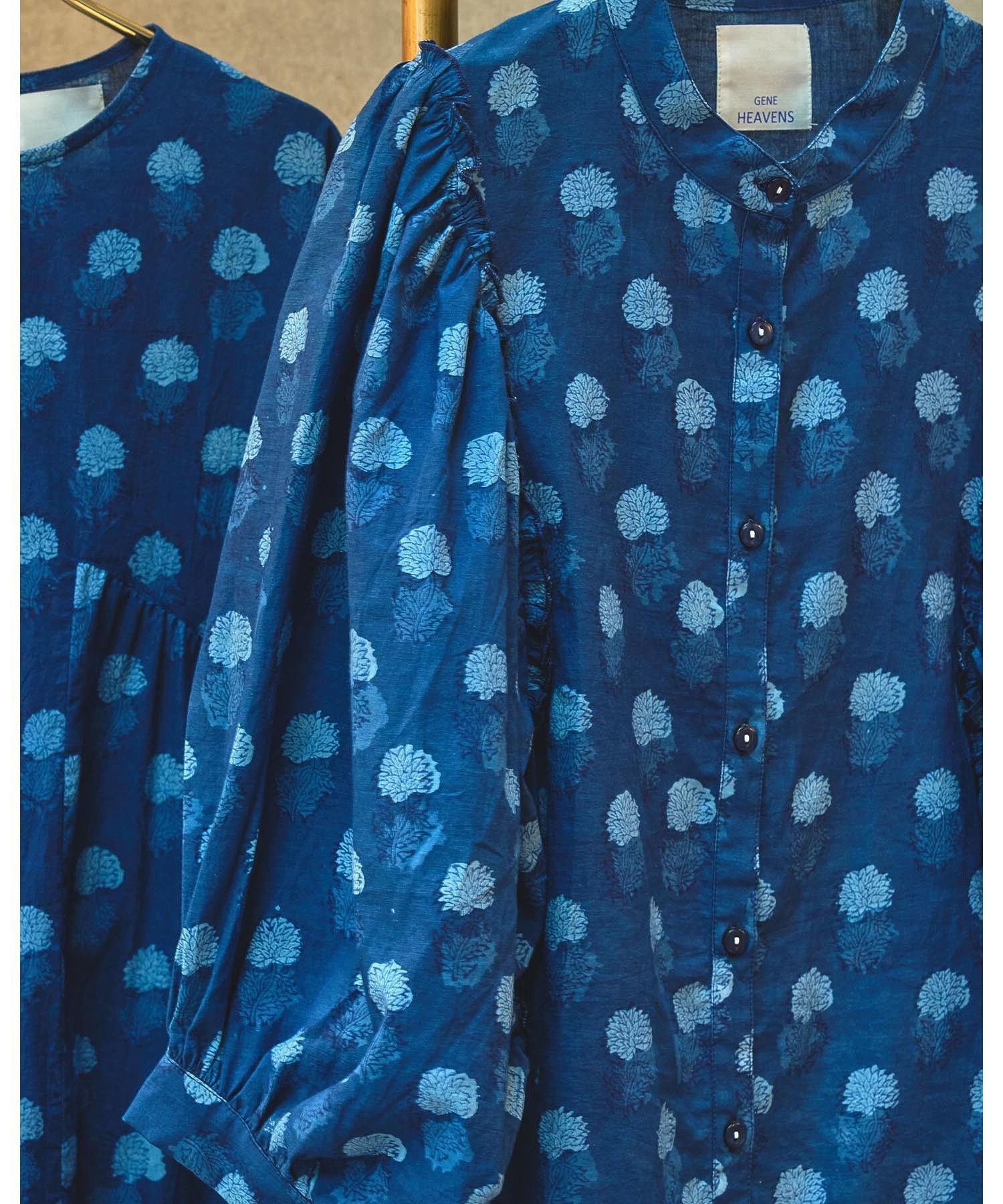 ROSE BUD INDIGO FLOWER SHIRTS ローズバッド トップス シャツ・ブラウス ブルー レッド