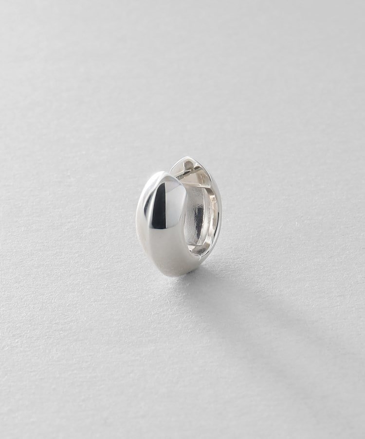 COCOSHNIK ONKITSCH シルバー ハギーフープ リッジピアス ココシュニック オンキッチュ アクセサリー・腕時計 ピアス シルバー【送料無料】